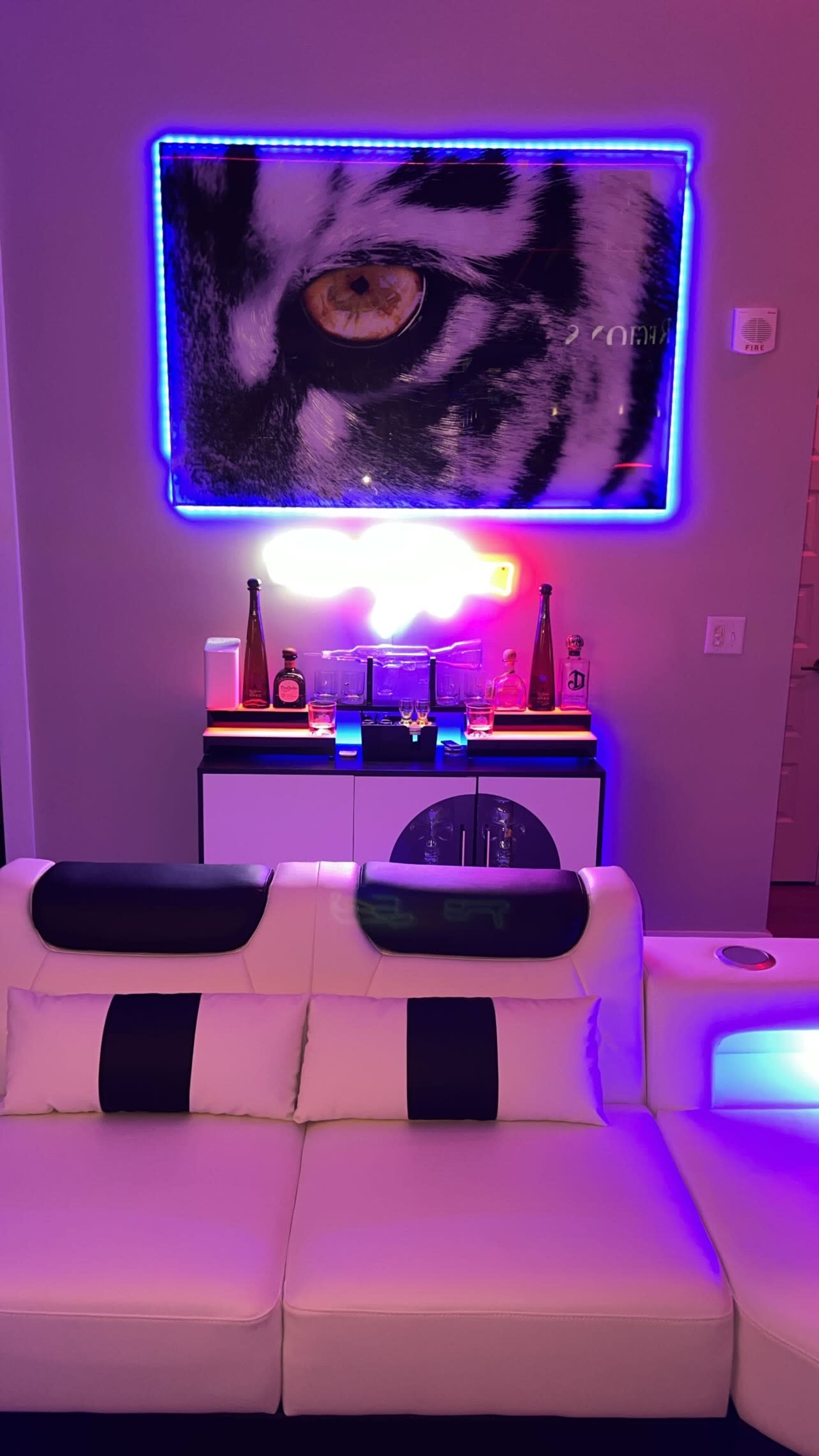 Midtown Exclusive City View Scarface Penthouse Lounge Club Image in Midtown, Atlanta, GA
