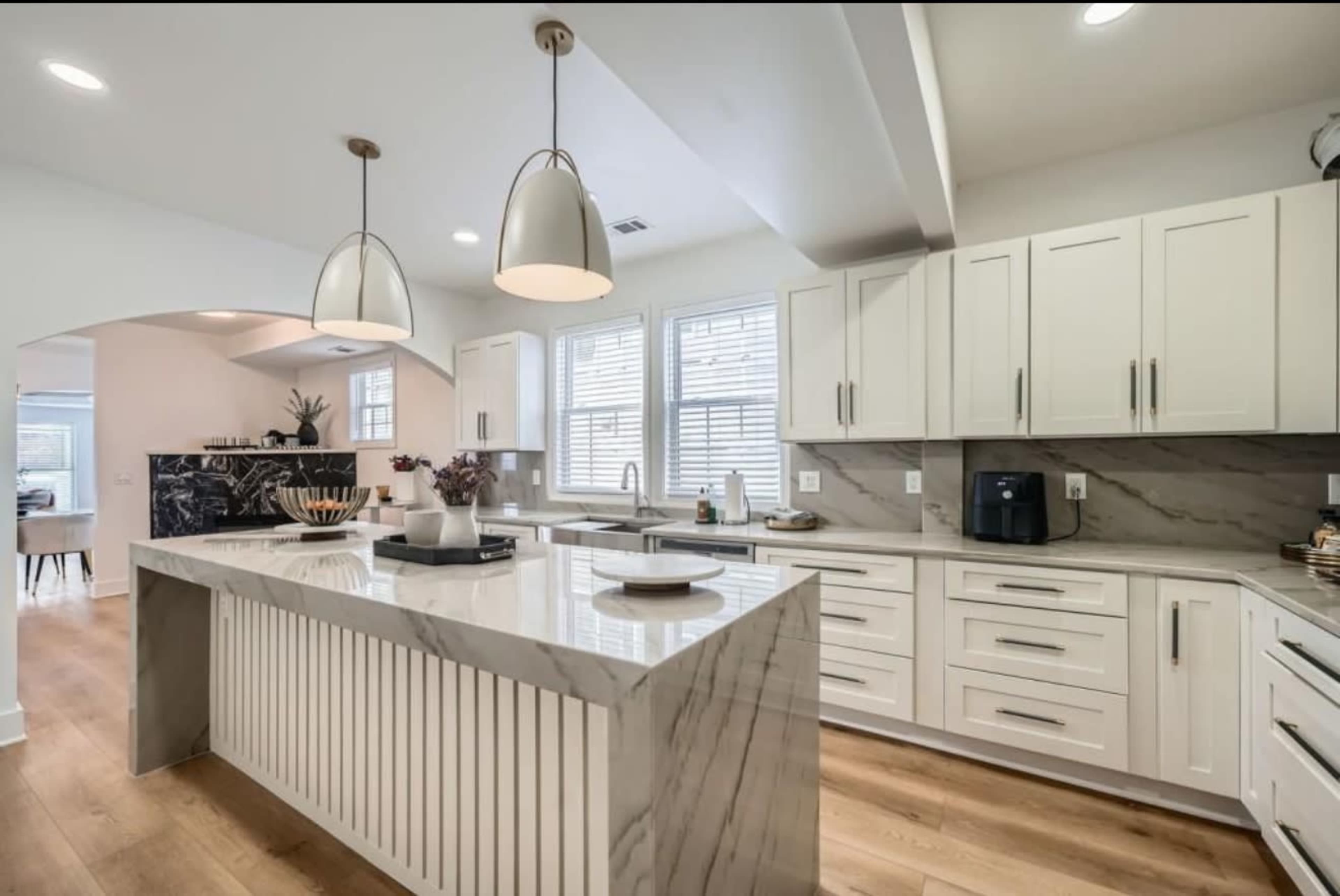 Grand elegant like new home in walkable Inman Park/Krog Market/Beltline for small to midsize group gatherings, events, meetings and celebrations Image in Old Fourth Ward, Atlanta, GA