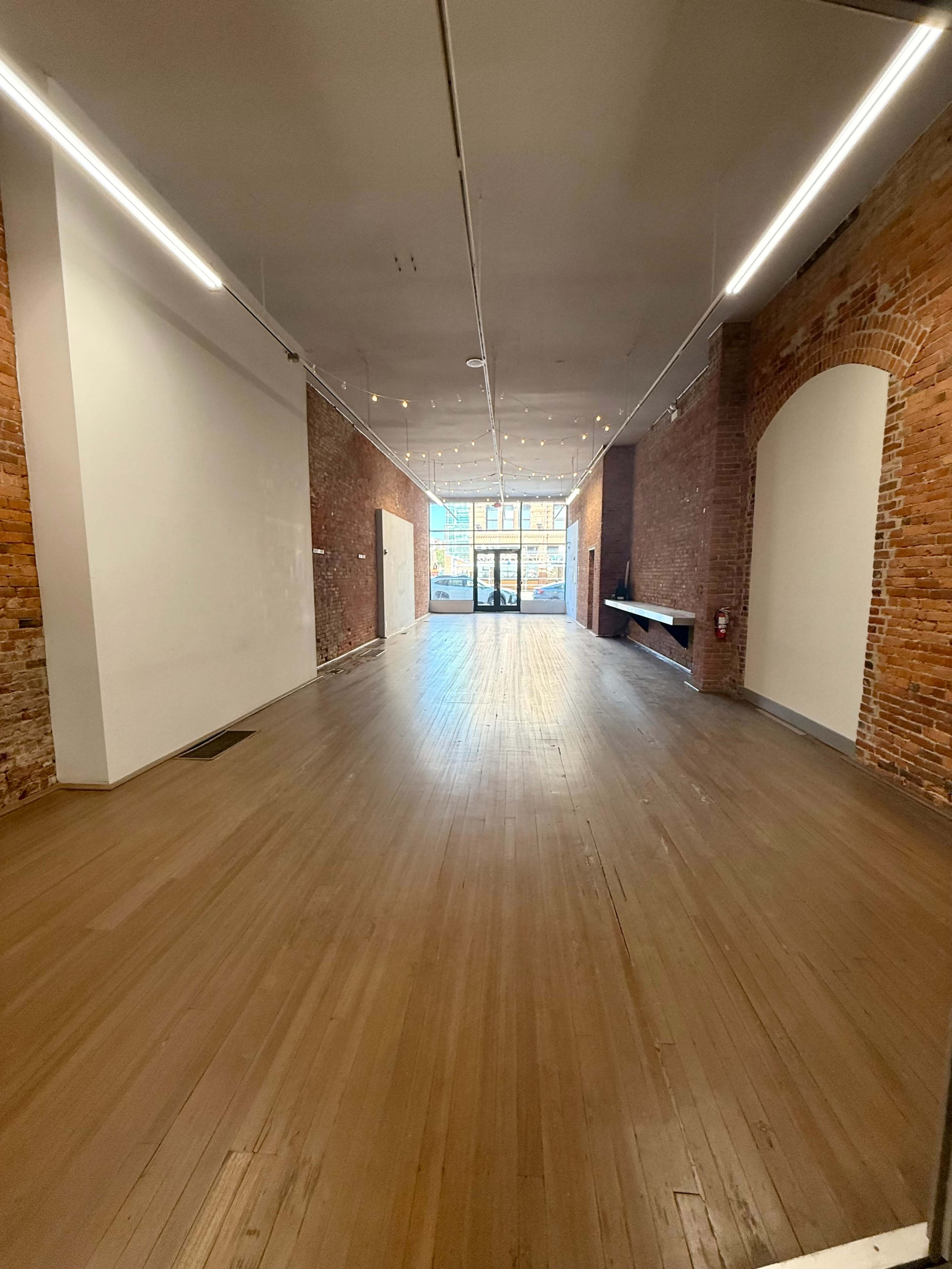 Modern- Vintage Intimate Suite Image in South Columbus, Columbus, OH