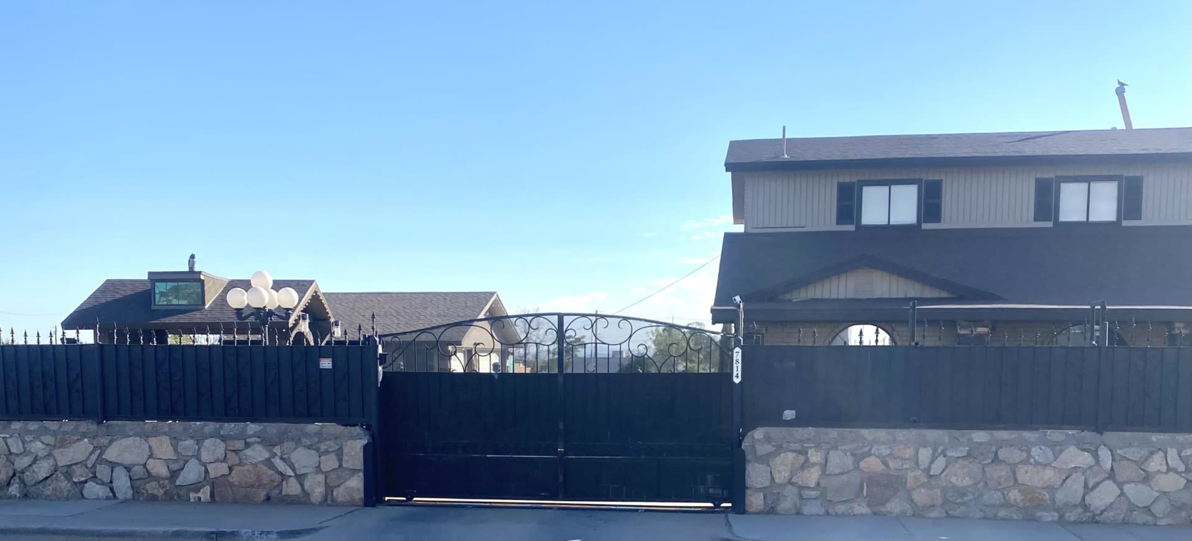 Large Property Perfect for Content Creation Image in Hacienda Heights, El Paso, TX