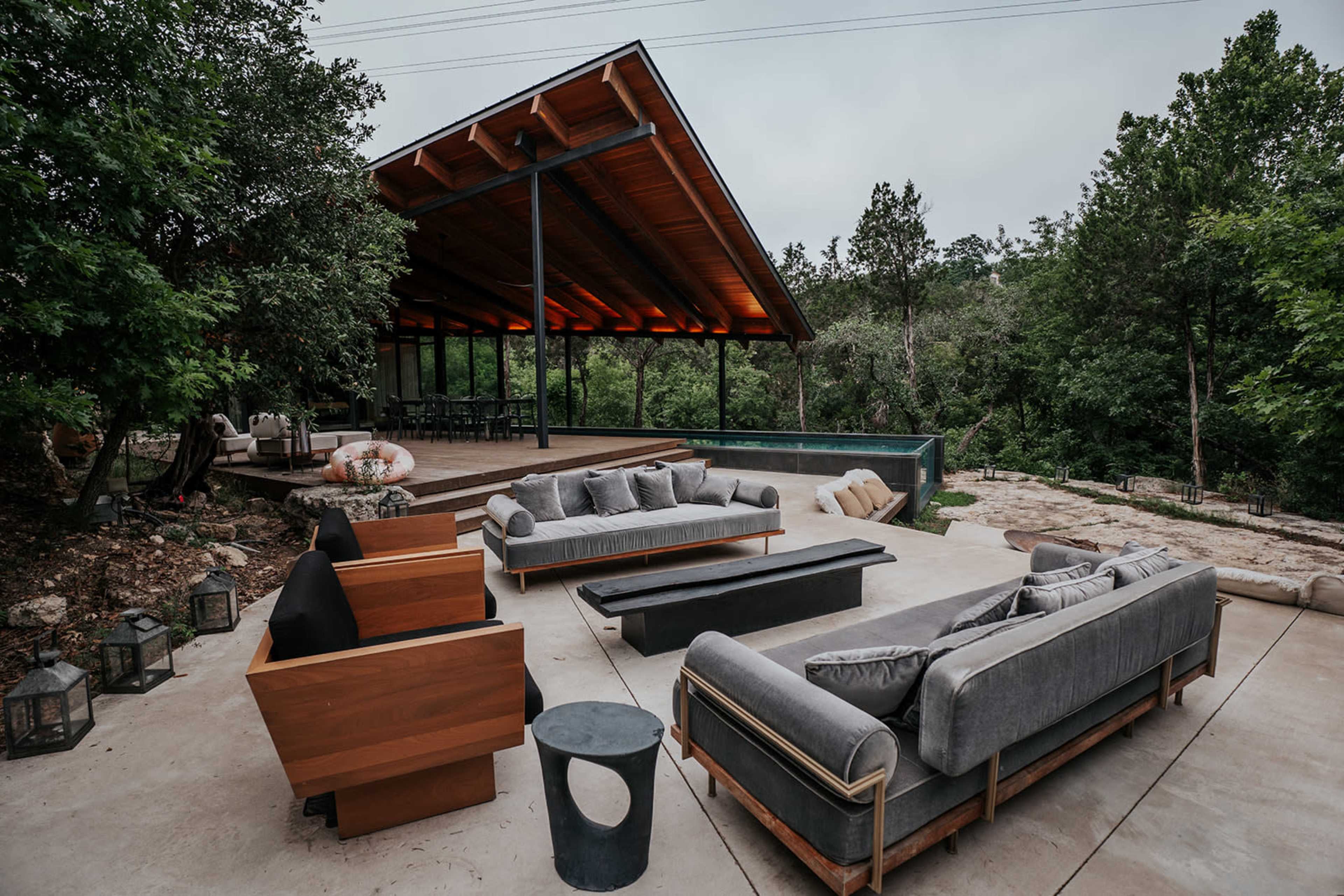 Award Winning Architectural Gem Nestled in Nature Image in Austin Lake Hills, Austin, TX