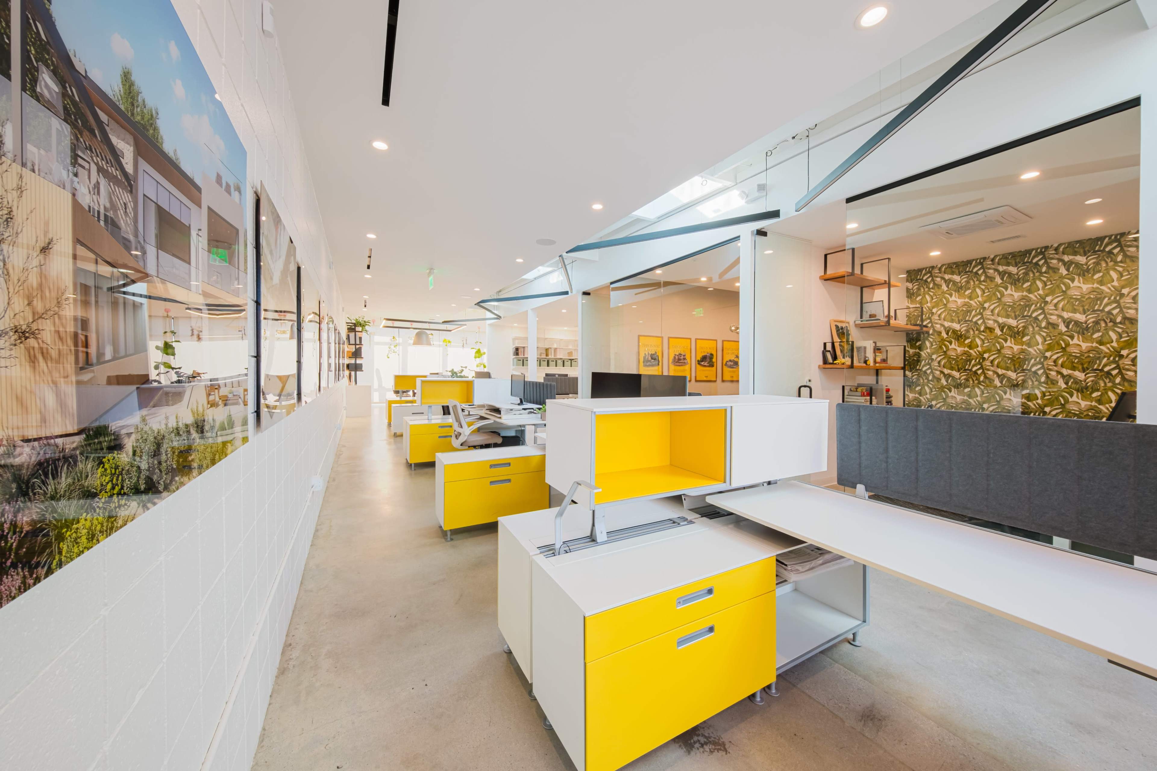 COLOR-RICH CREATIVE OFFICE WITH RETRO WARMTH Image in Culver - West, Los Angeles, CA
