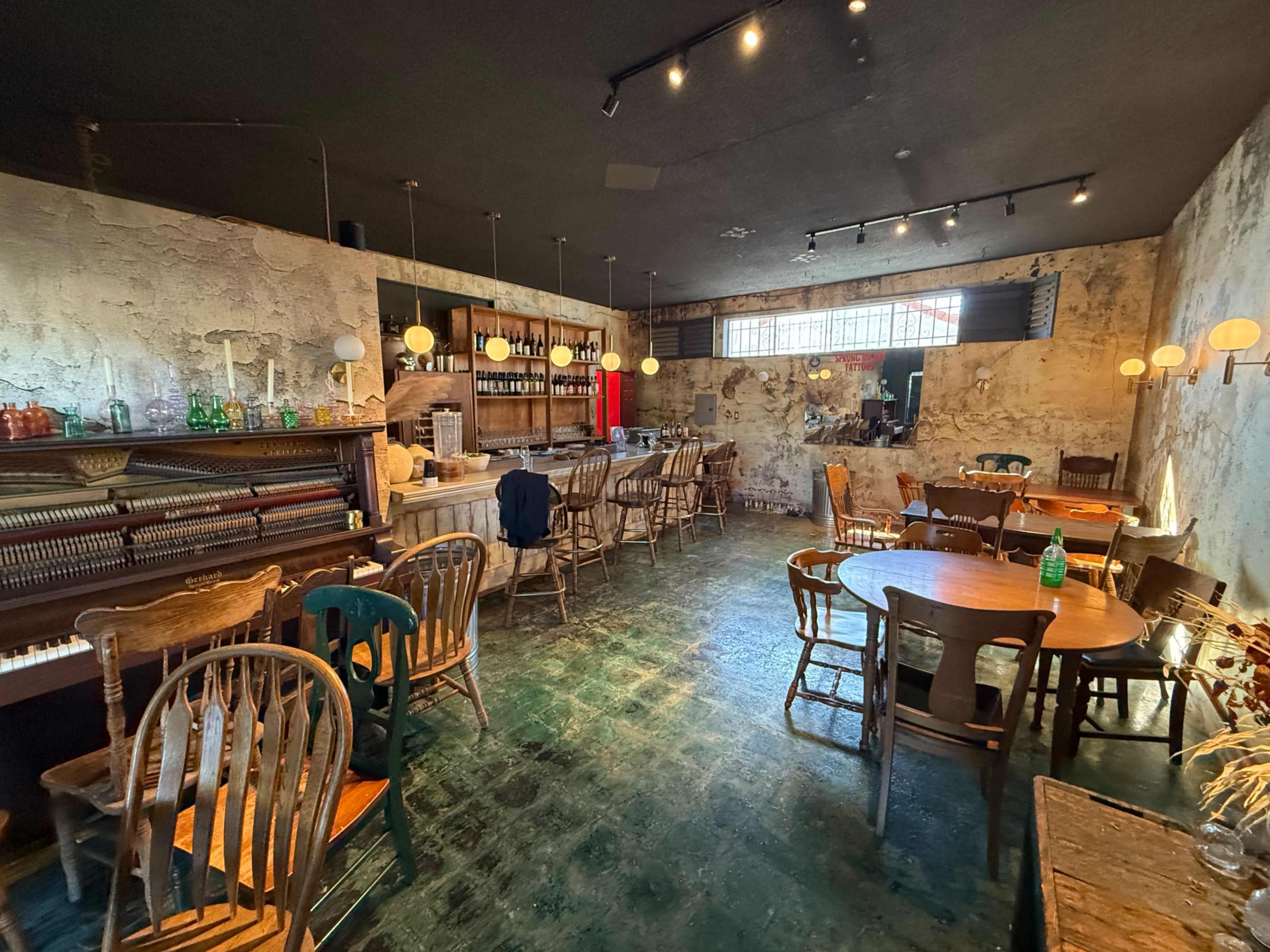 Speak Easy Wine Bar Image in South Los Angeles, Los Angeles, CA