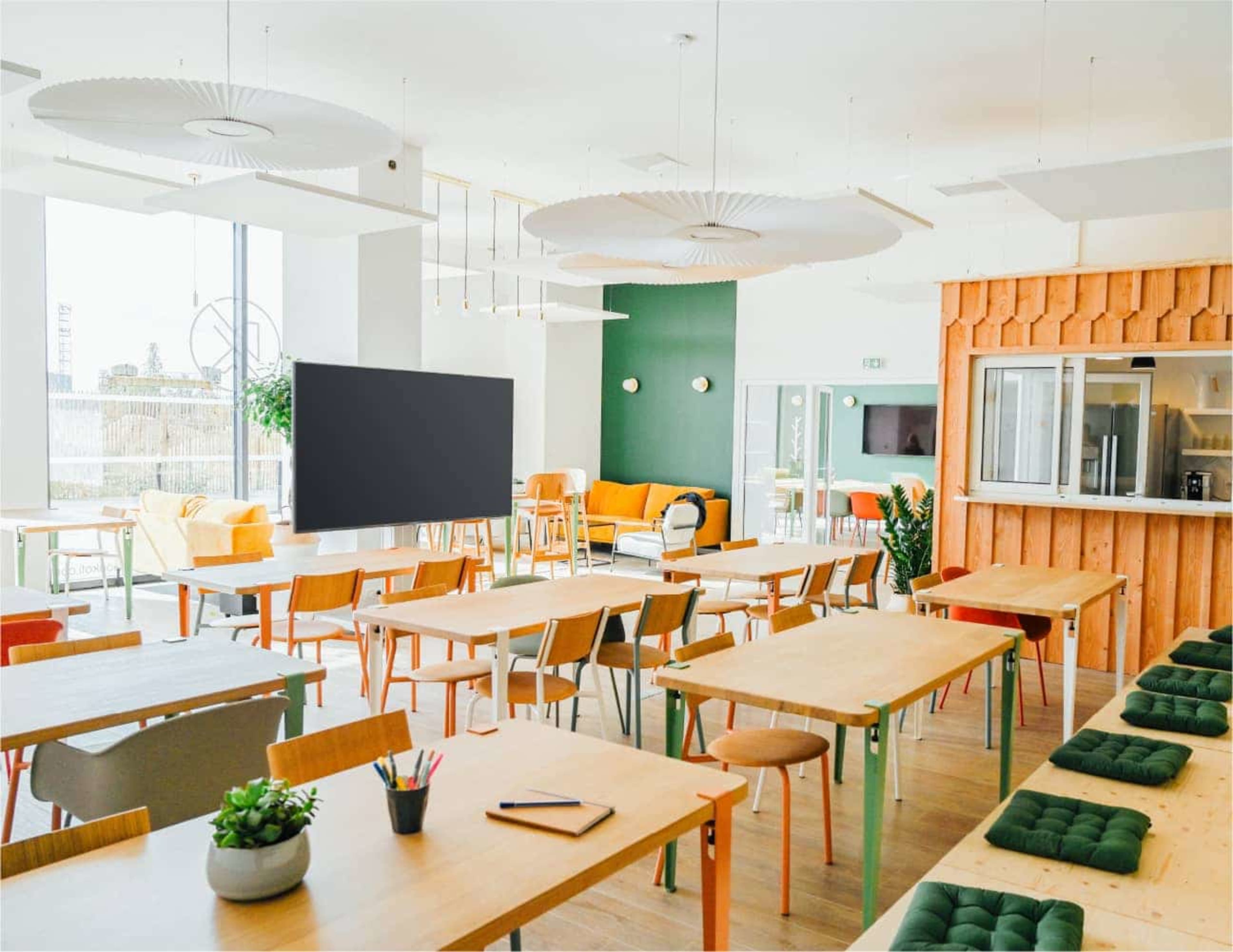 Salles de Réunion Cosy à Proximité Immédiate de la Gare de Bordeaux Image in Gare St Jean, Bordeaux