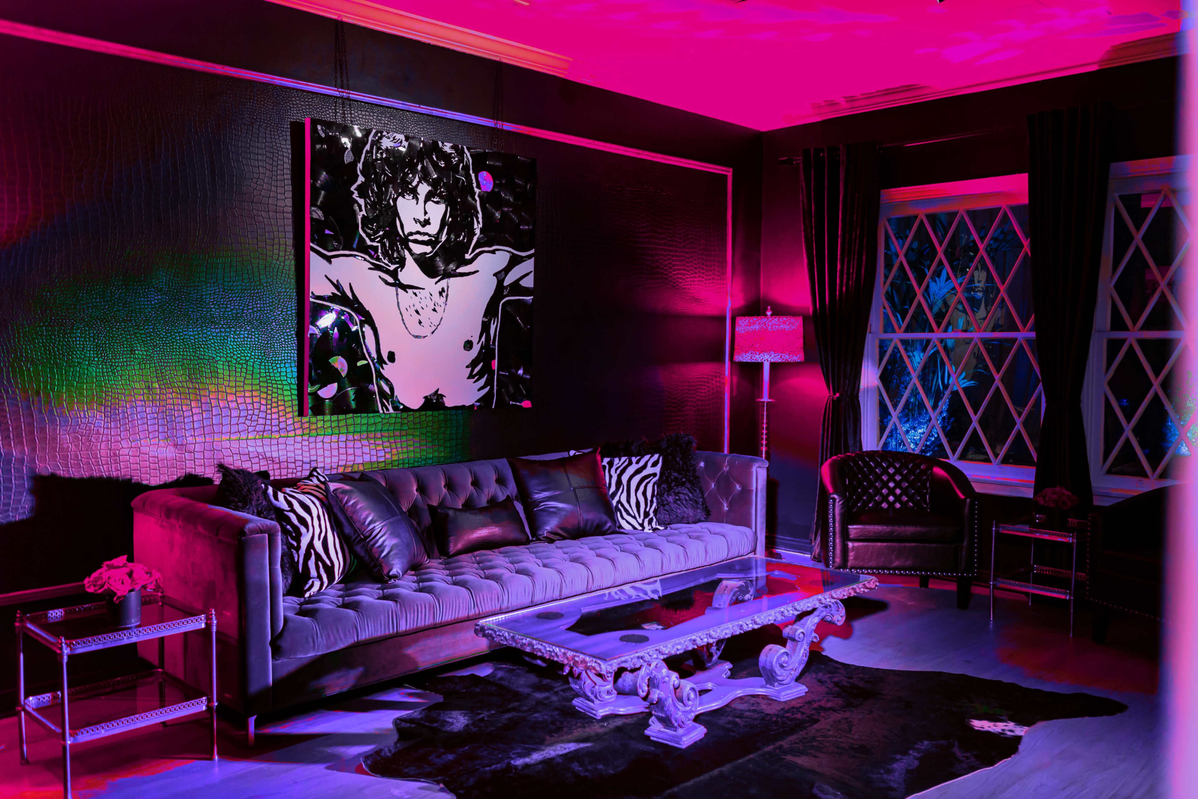 Chic Sunset Strip Lounge w/ Outdoor Patio – Ideal for Pop-Ups, Shoots & Events Image in Central LA, West Hollywood, CA