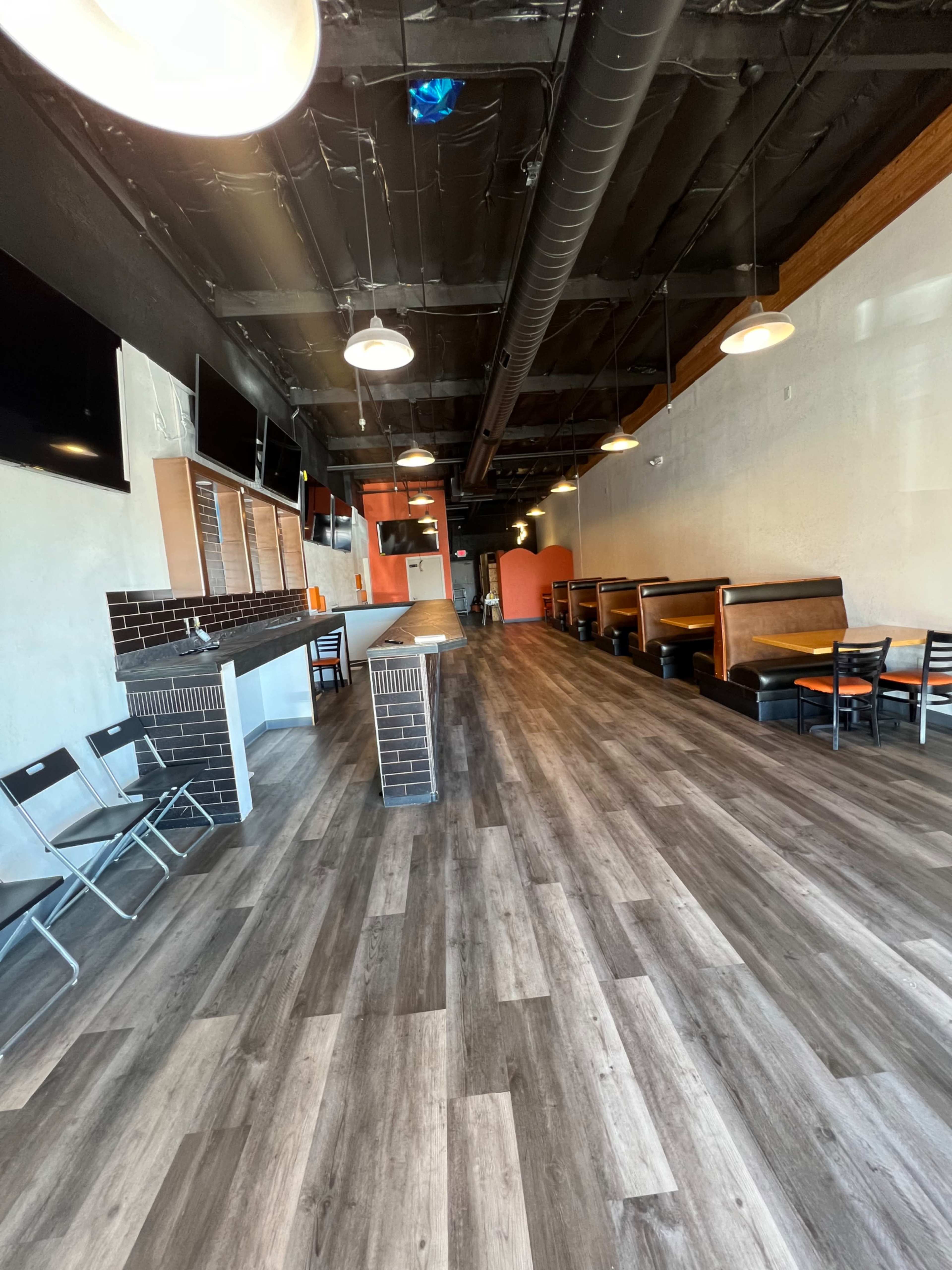 Large restaurant dining area with bar in Tempe Image in Tempe, Tempe, AZ