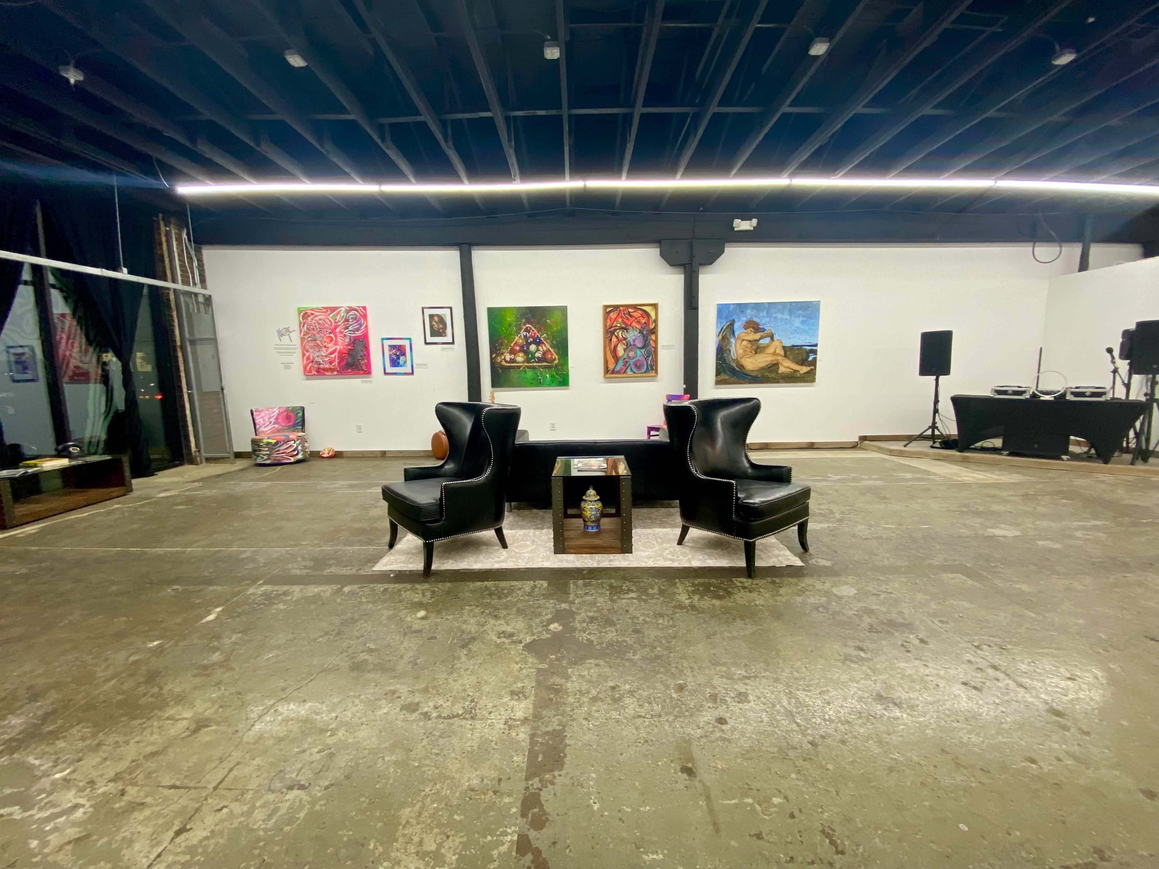 Downtown Urban Art Gallery with Lounge Image in Deep Ellum, Dallas, TX