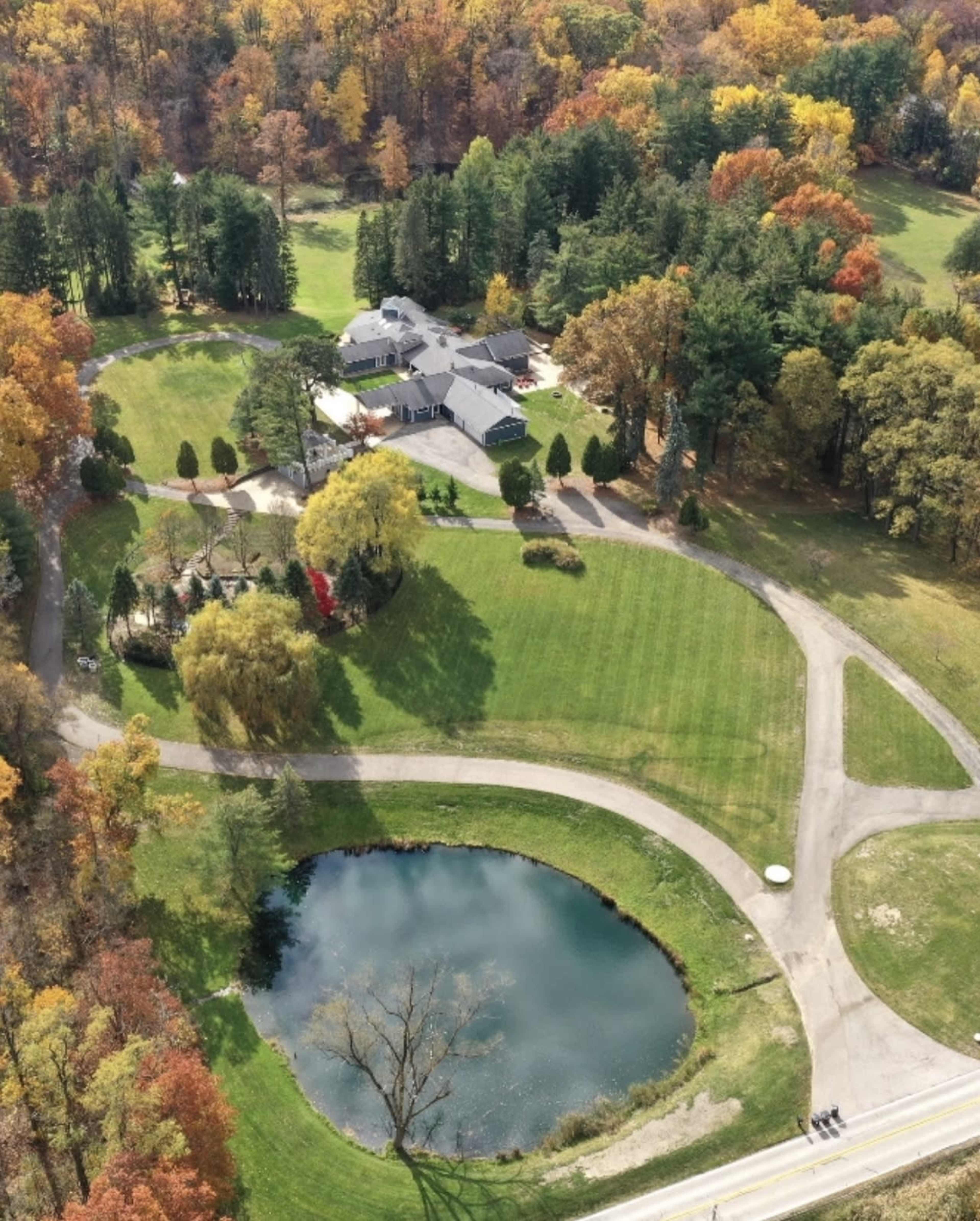 Spacious Farmhouse - Entertaining Dream! Image in Sagamore Hills Township, Northfield, OH