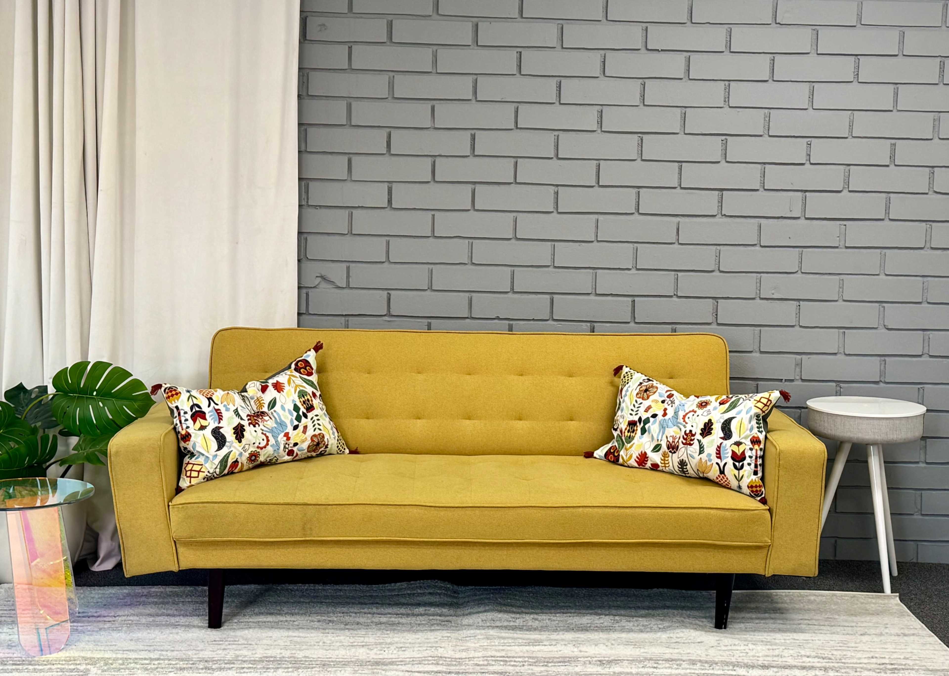 Spacious Vintage Brick Studio w/ Multiple Sets, Natural Light & Styled Lounges Image in Central LA, Los Angeles, CA