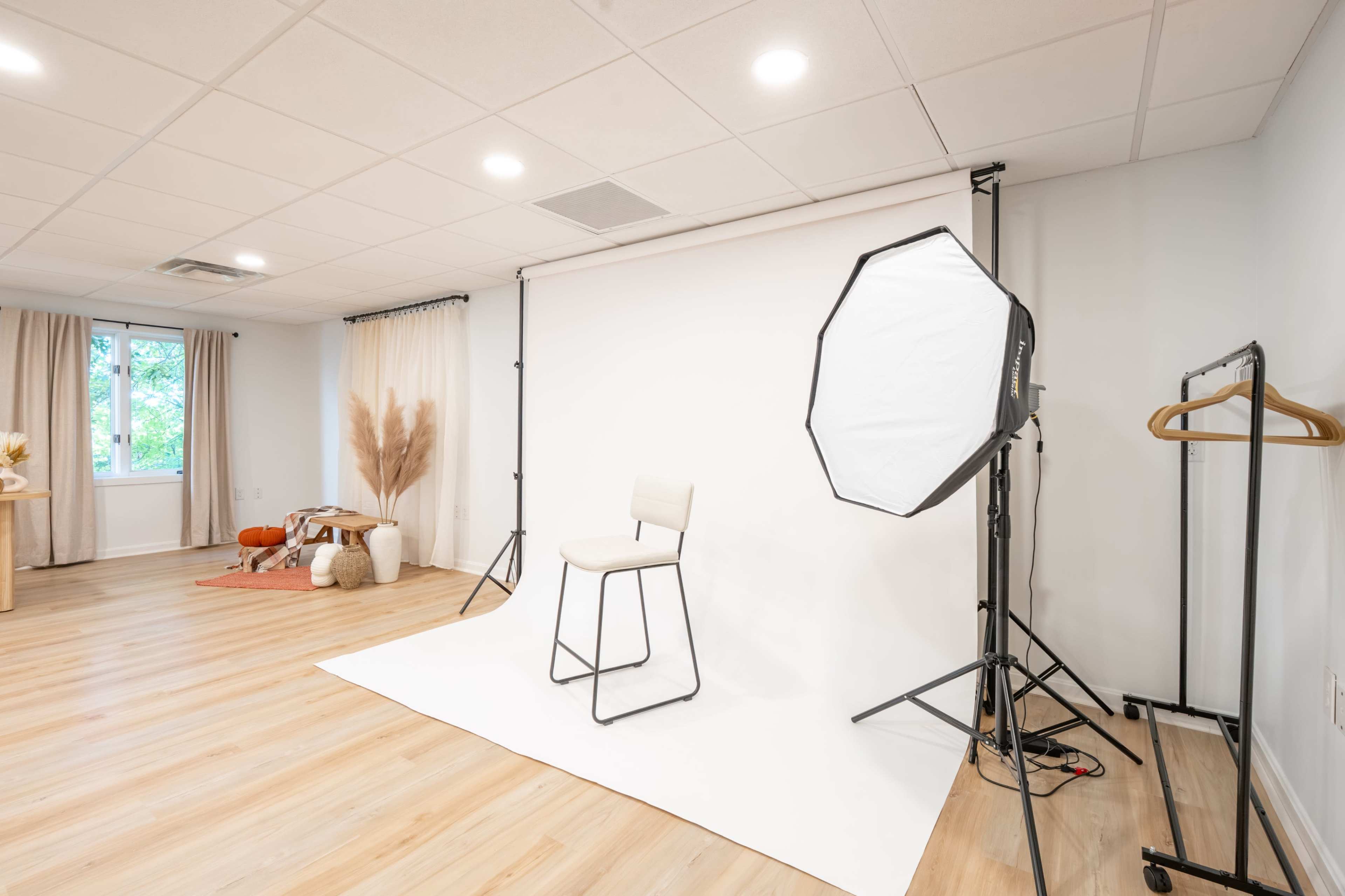 Bright, Versatile Content Creation Studio in Bedford, NH Image in Bedford, Bedford, NH