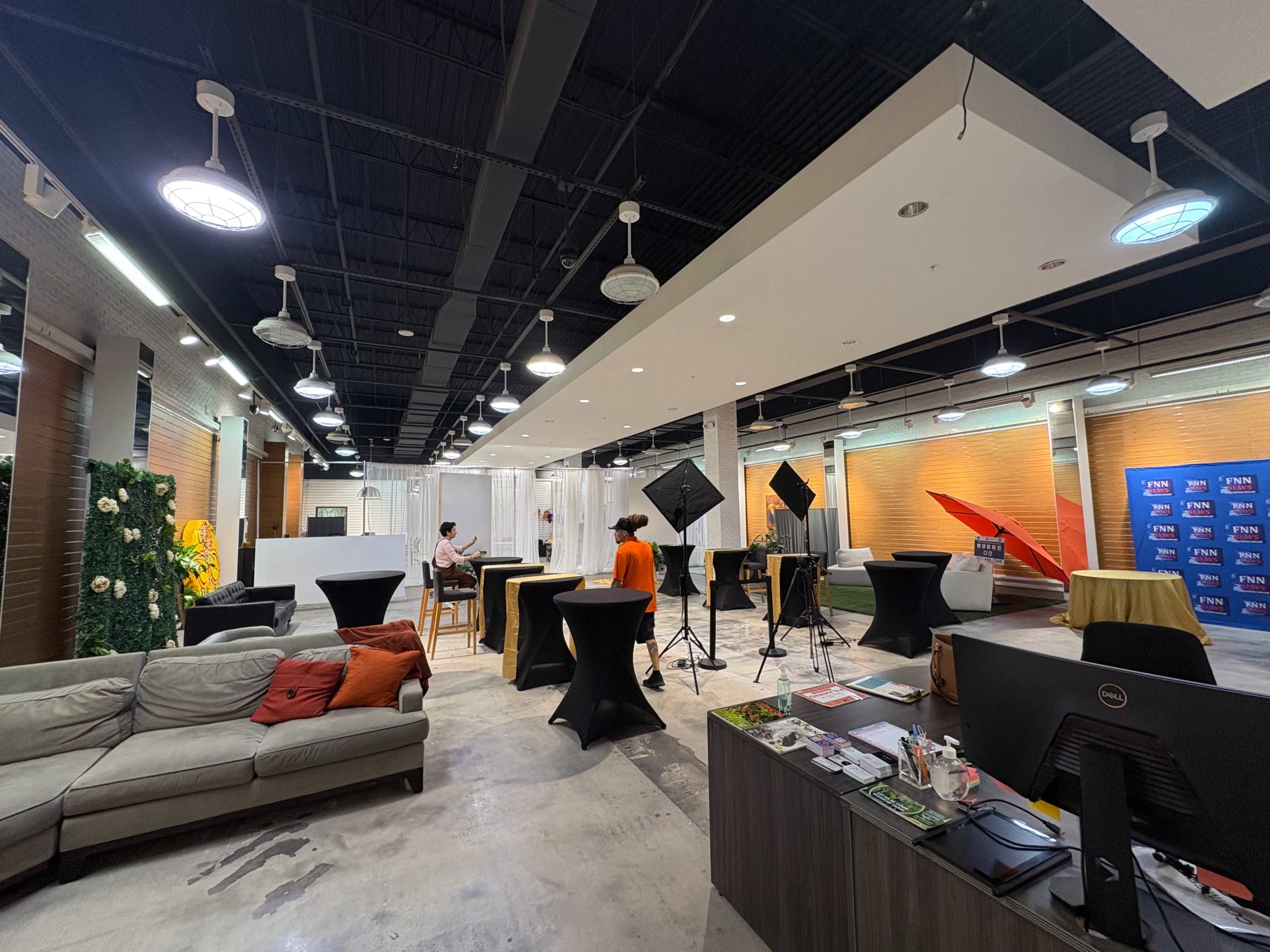 Modern Customizable Venue & Photography Studio in the Heart of Orlando Image in Colonial Town Center, Orlando, FL