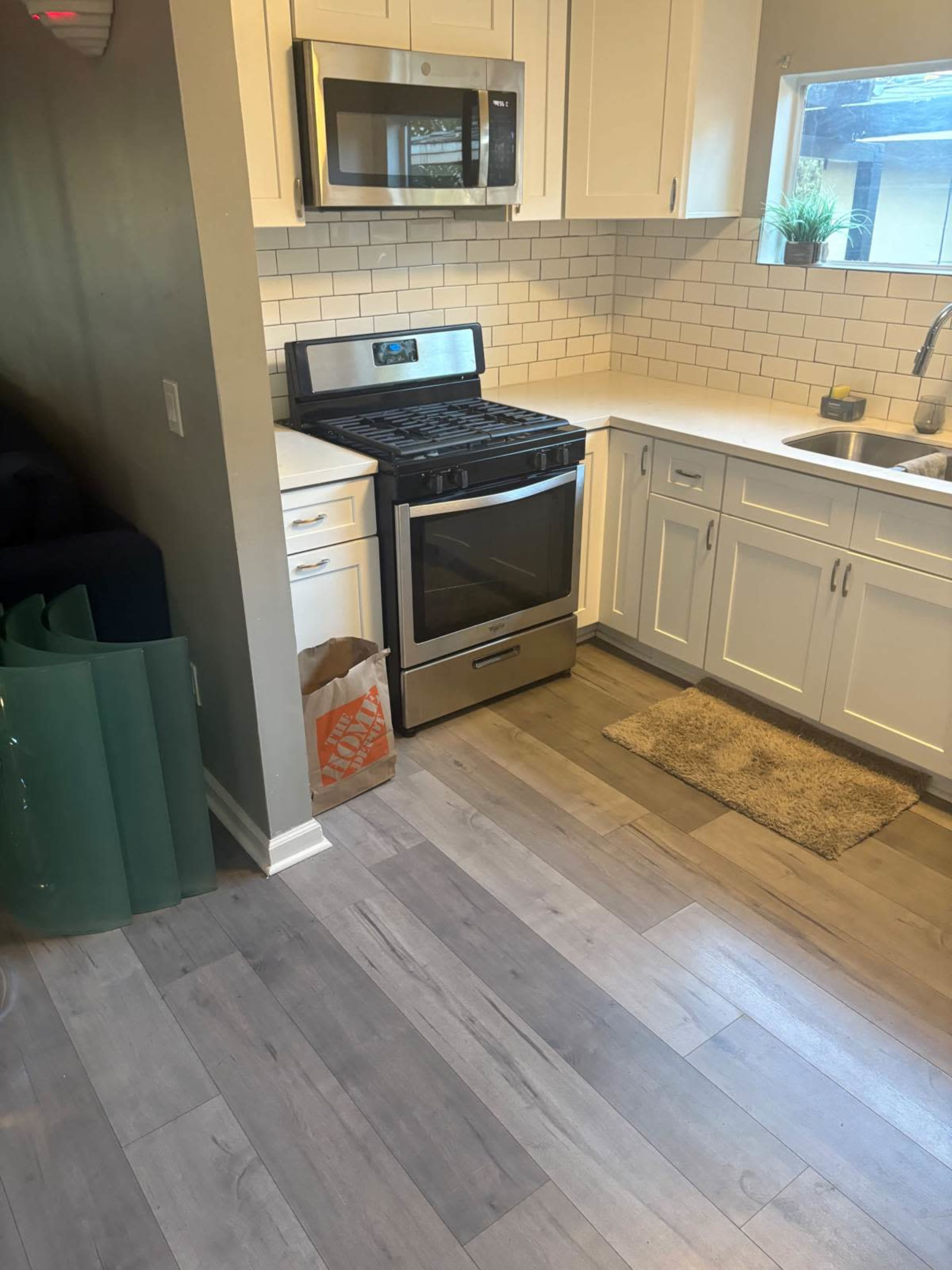 Beautiful 5-Bedroom Home available in North Hollywood! Image in North Hollywood, North Hollywood, CA