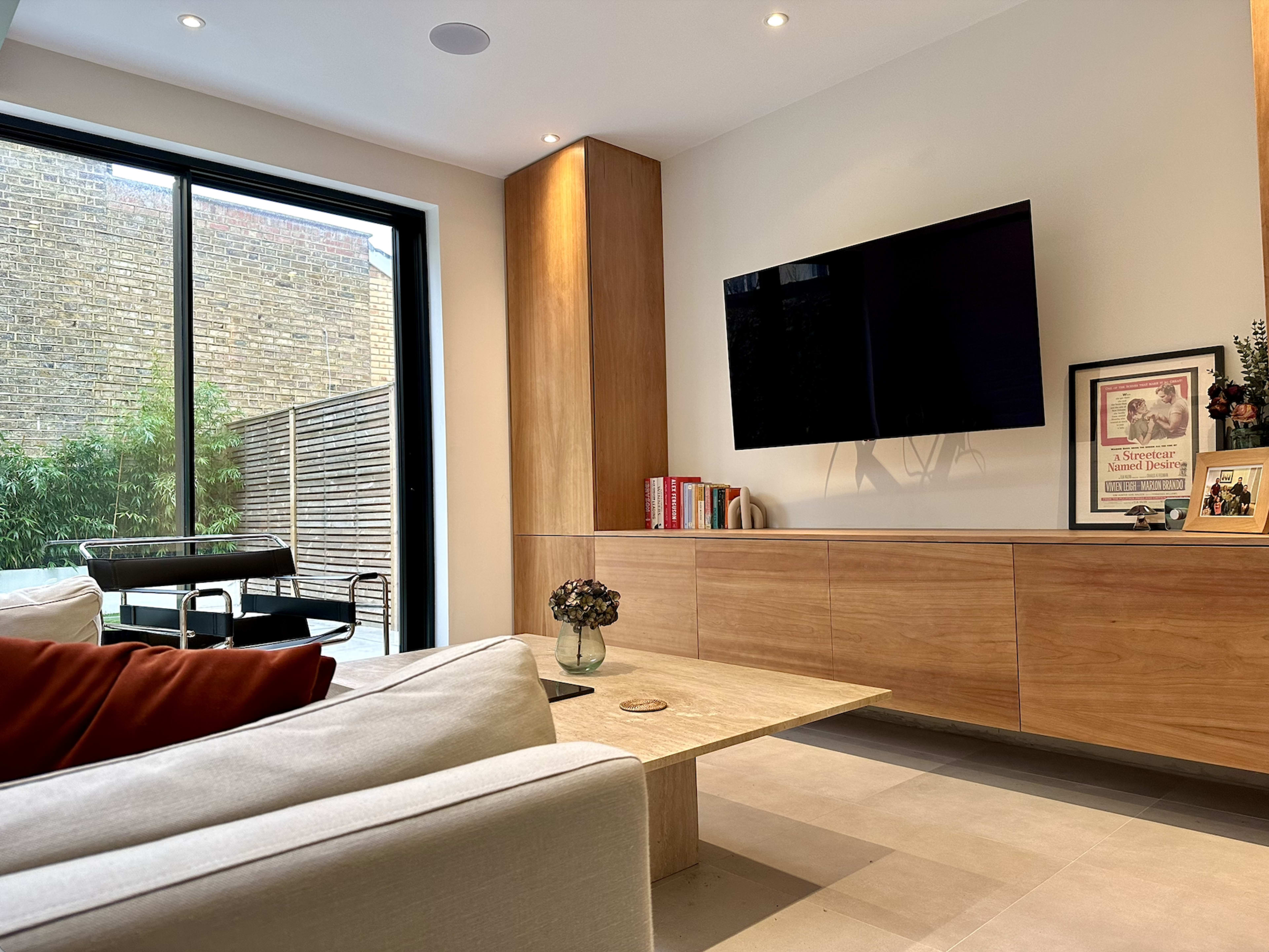 Brick, Brass and a little bit of Class - SW London Home Image in Tooting, London, ENG