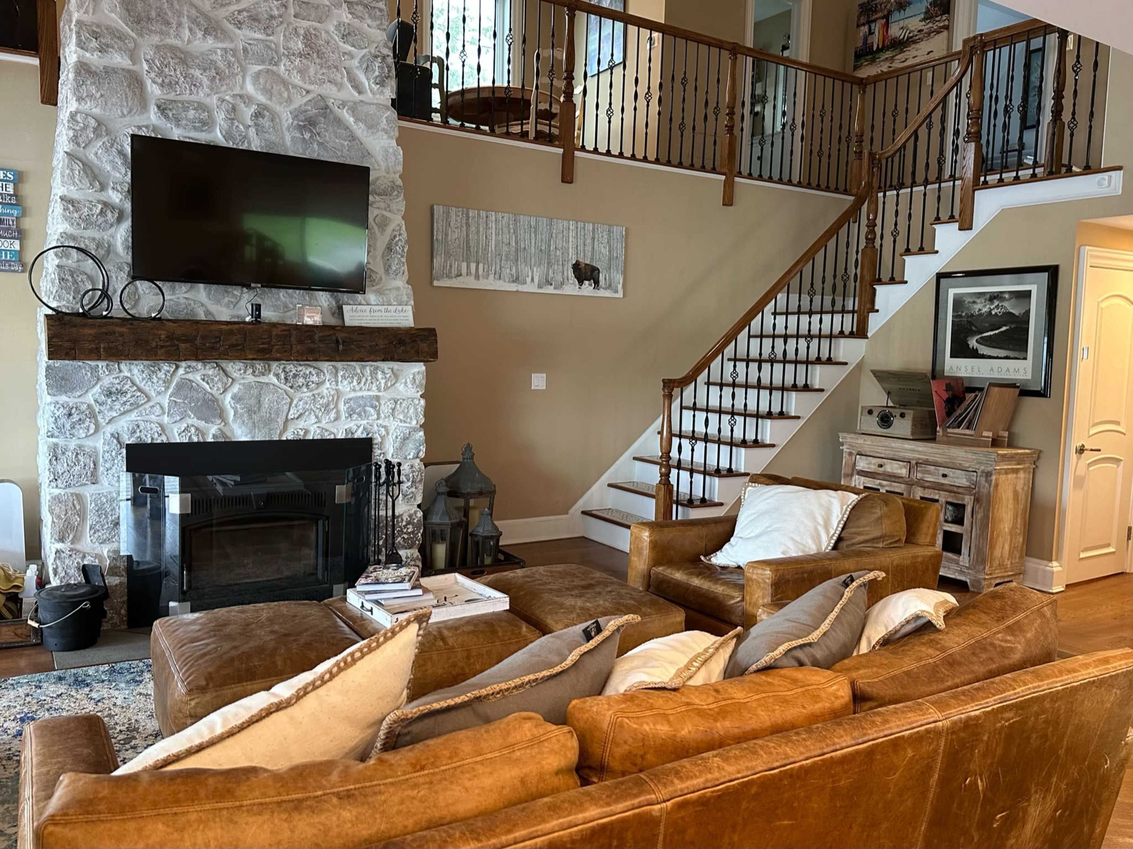 Panoramic lakeside Oasis on Peninsula Image in West Milford, Hewitt, NJ