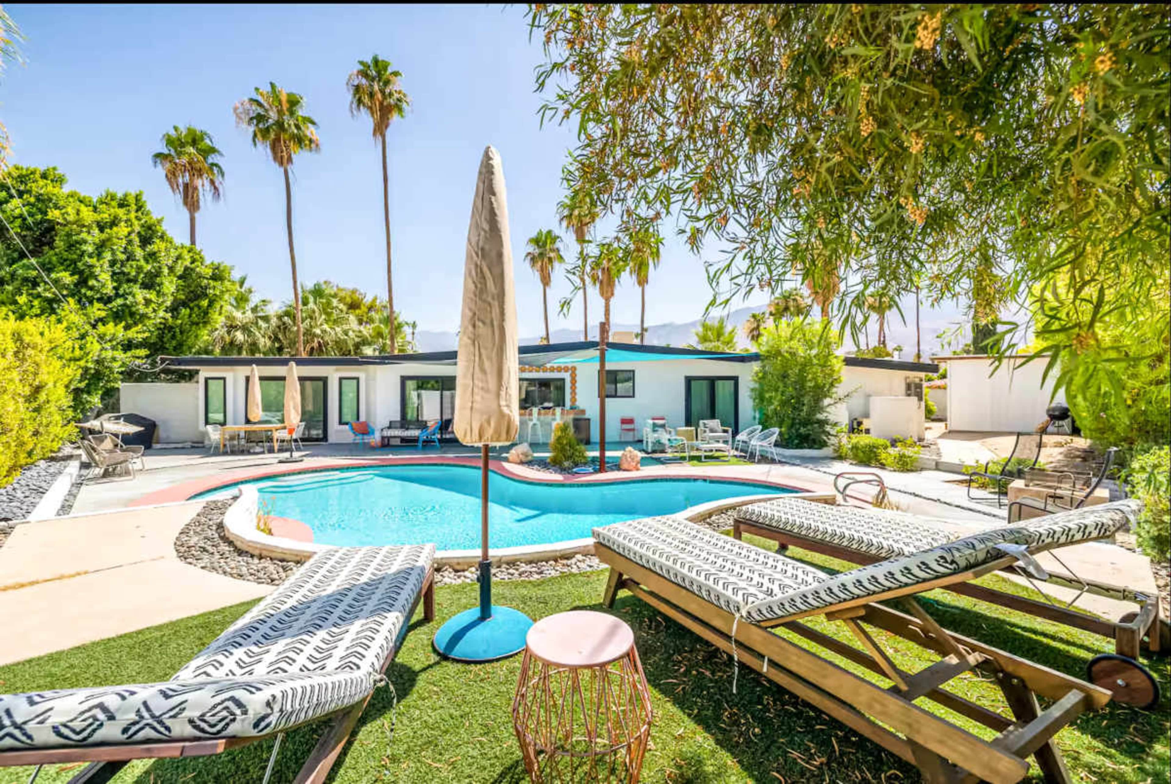 Contemporary House with Clean Lines & Natural Light Image in Palm Springs, Palm Springs, CA