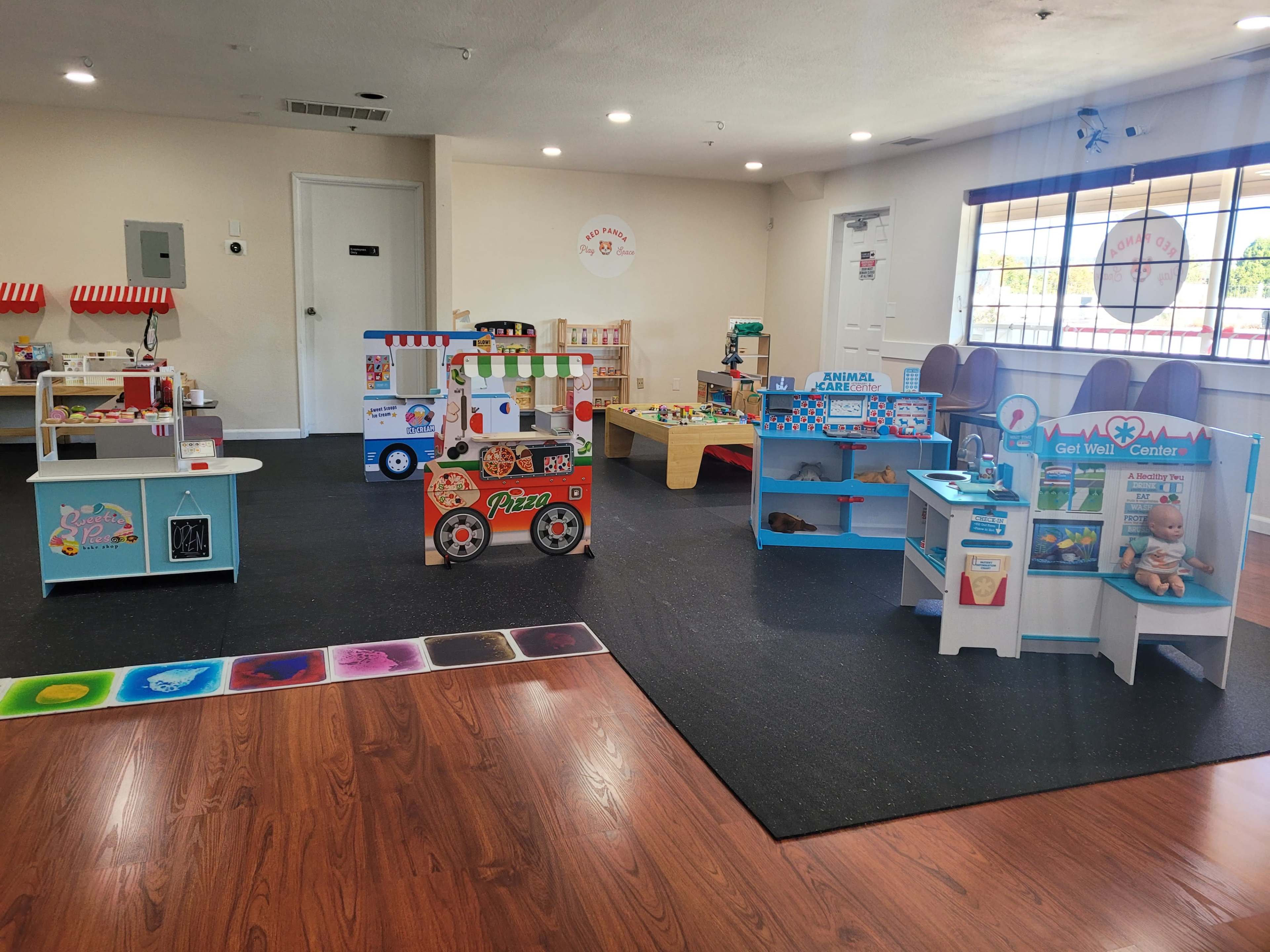 Family Friendly Venue in Downtown Castro Valley Image in Castro Valley, Castro Valley, CA