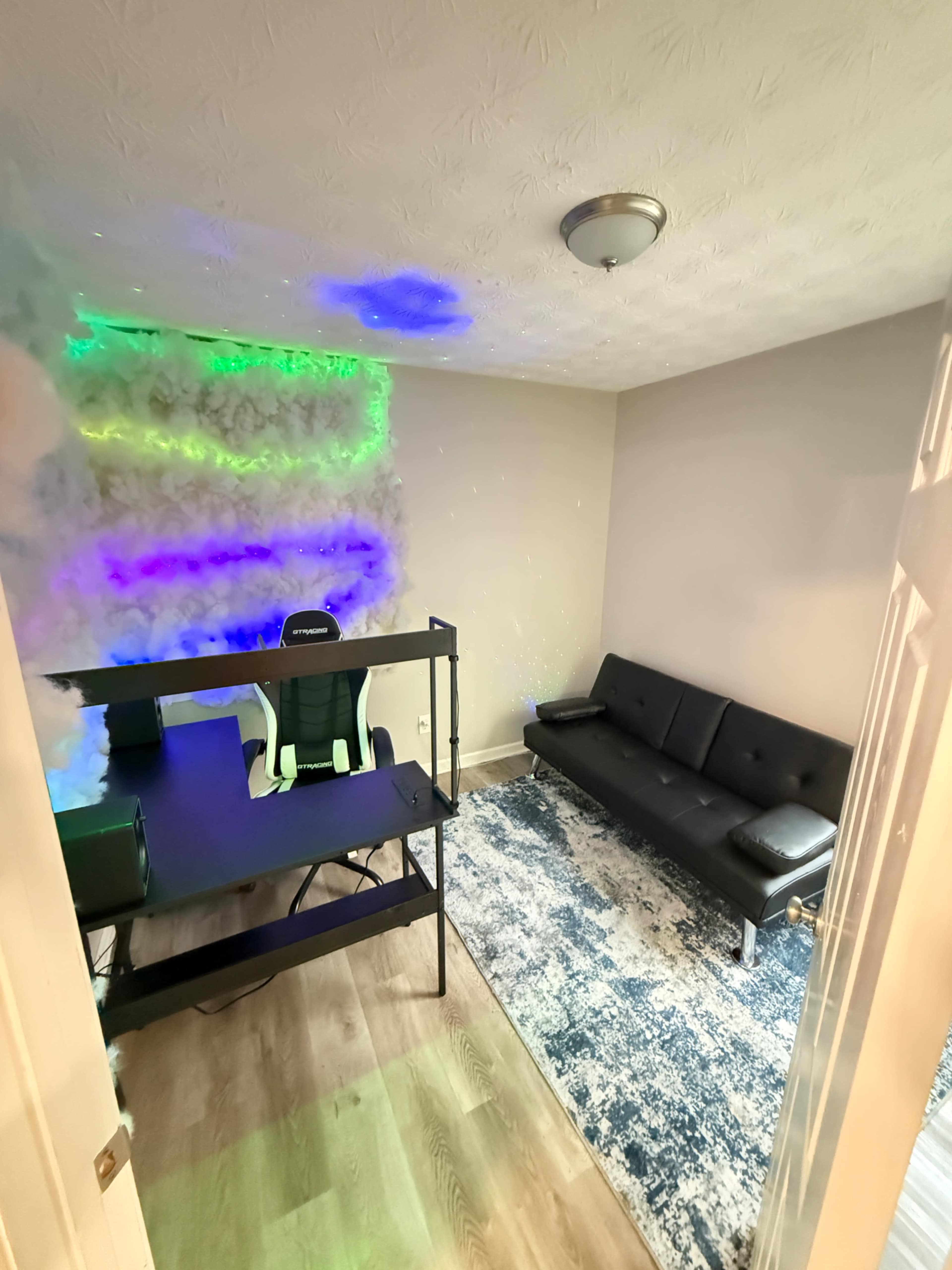 Grandiose Retreat Content Room and Pool Table Image in , Lithonia, GA