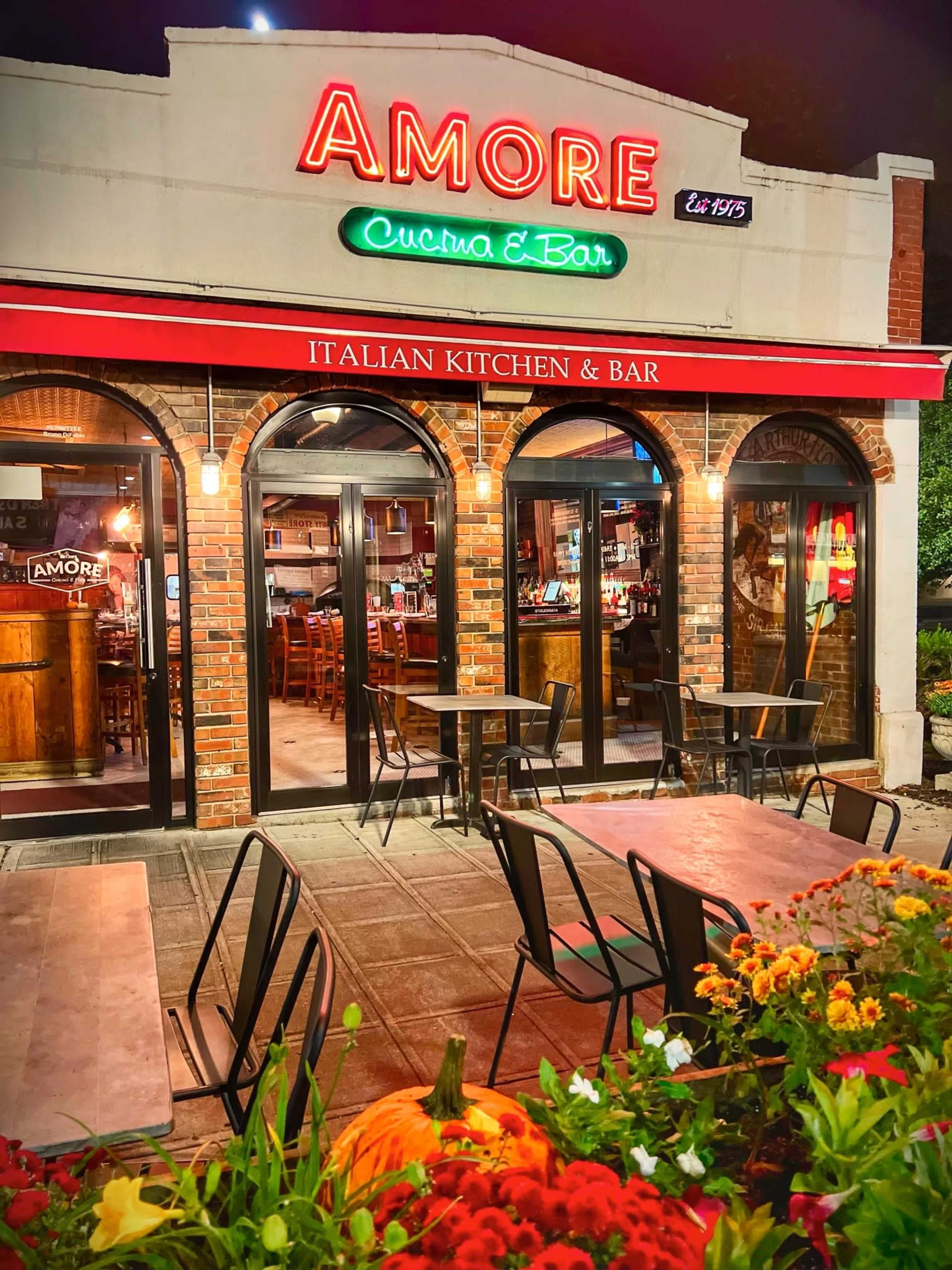 Italian restaurant with ample space Image in Springdale, Stamford, CT