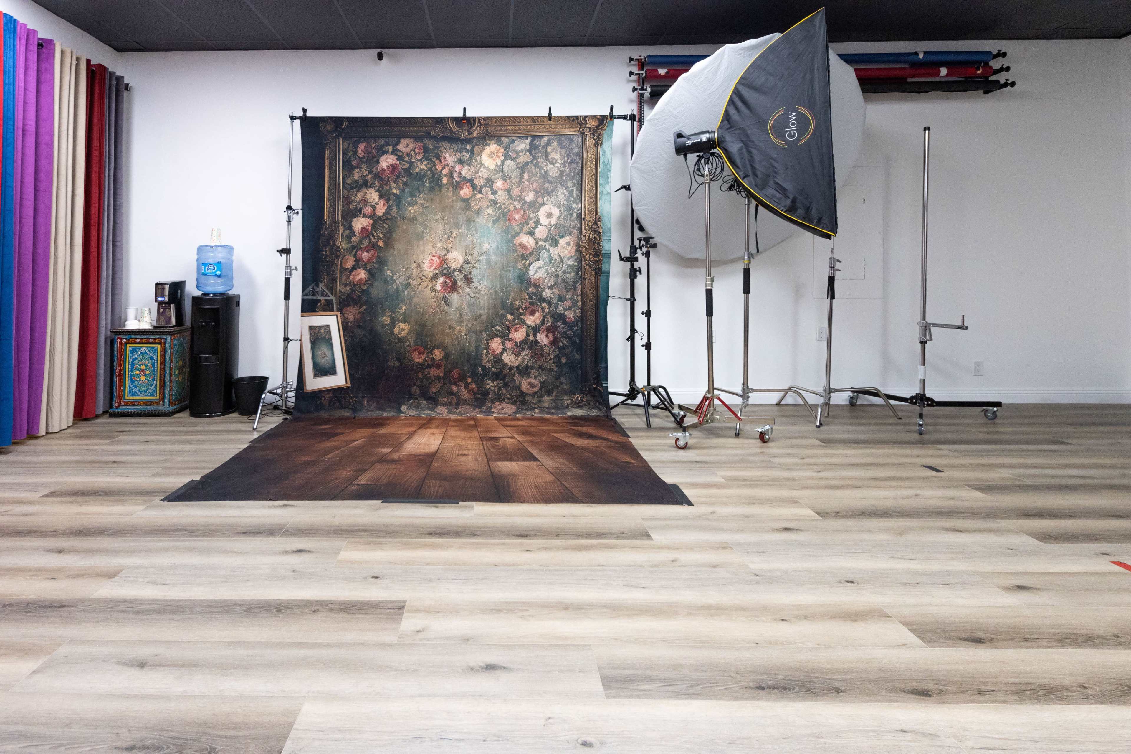 Full Equipped All-Inclusive Photography Studio Located in Sherman Oaks Image in Sherman Oaks, Sherman Oaks, CA