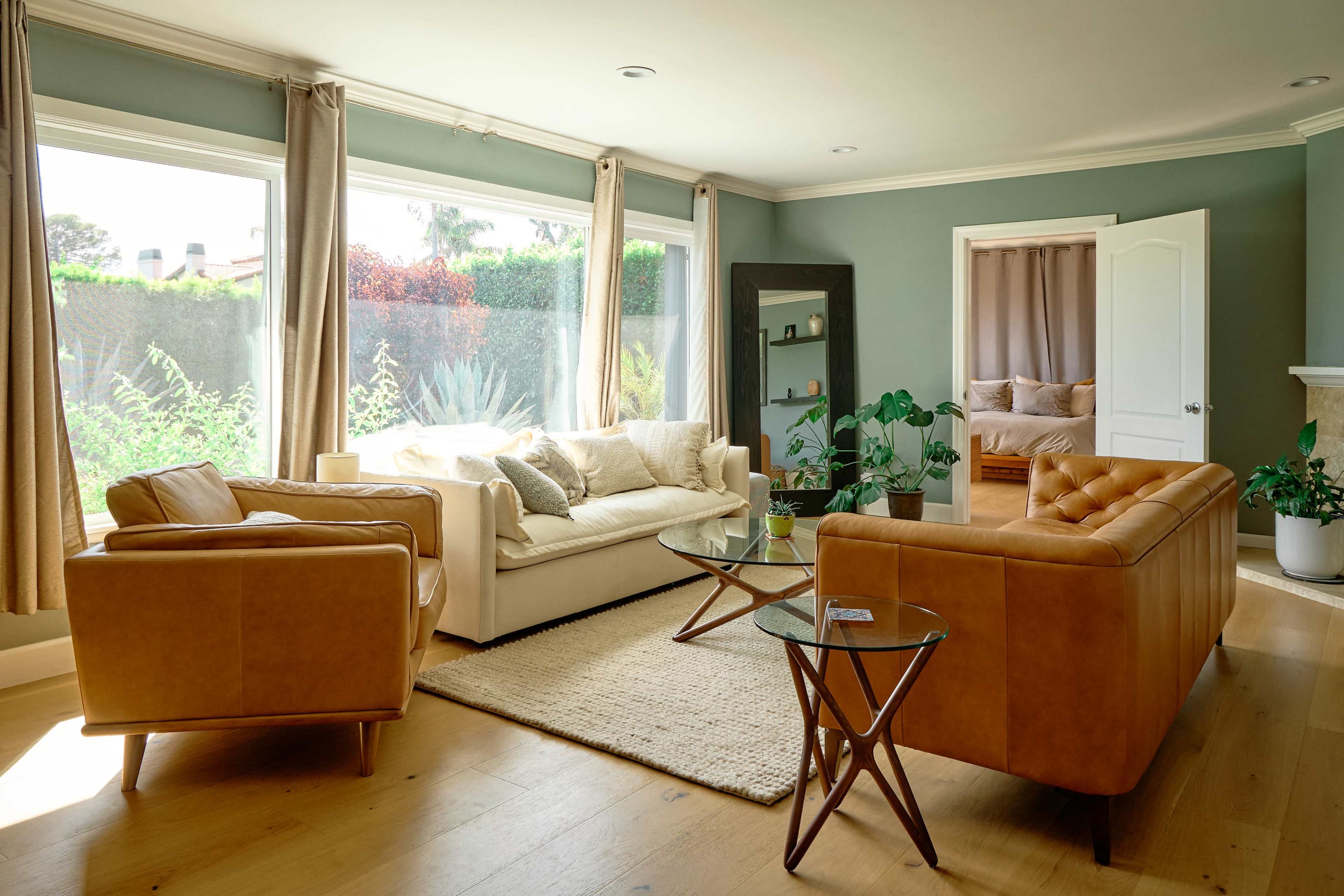 Centrally Located Mar Vista House with Views Image in Mar Vista, Los Angeles, CA