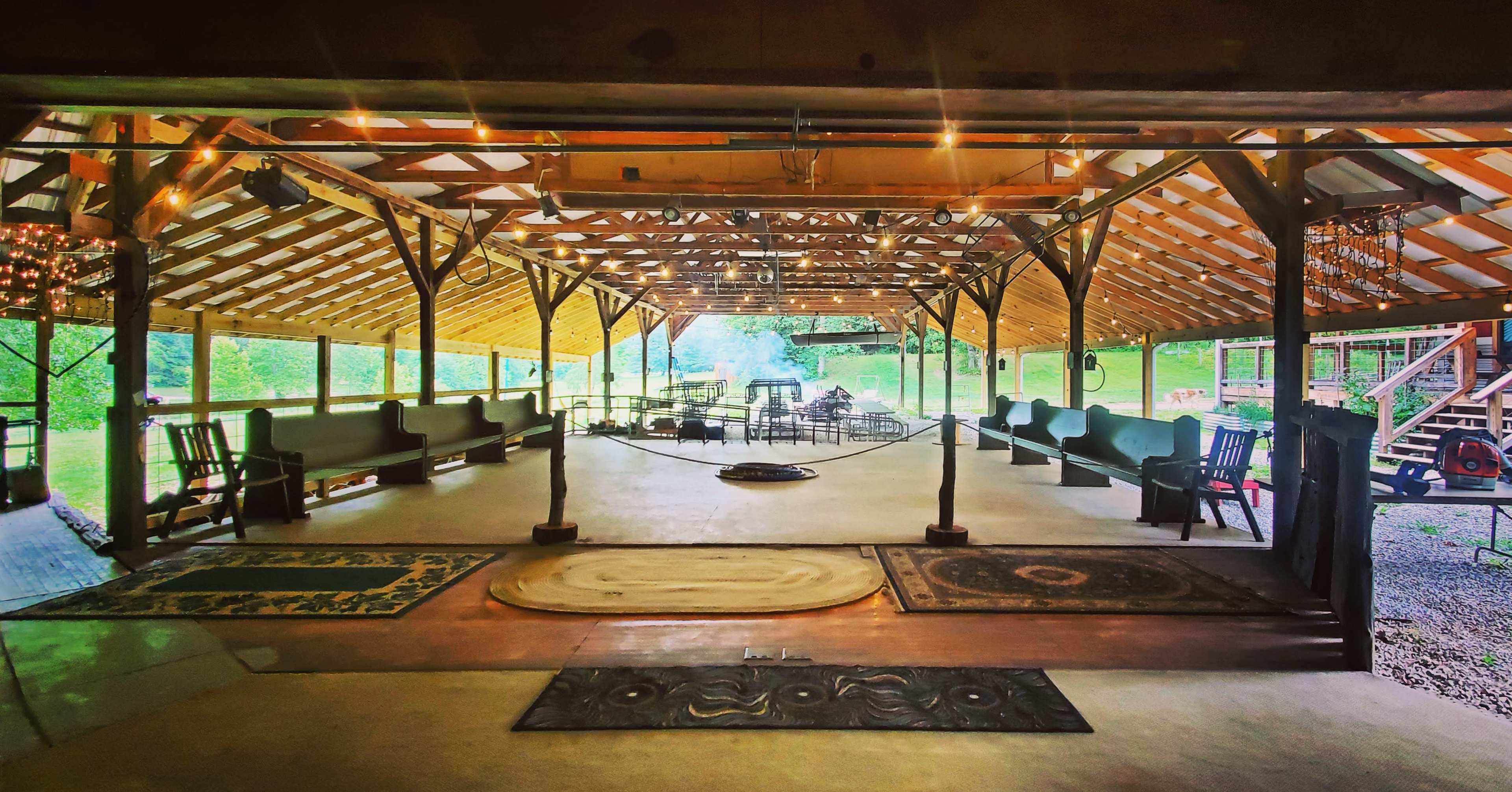 Outdoor Pavilion on a Hundred-Acre Farm Image in , Berea, KY