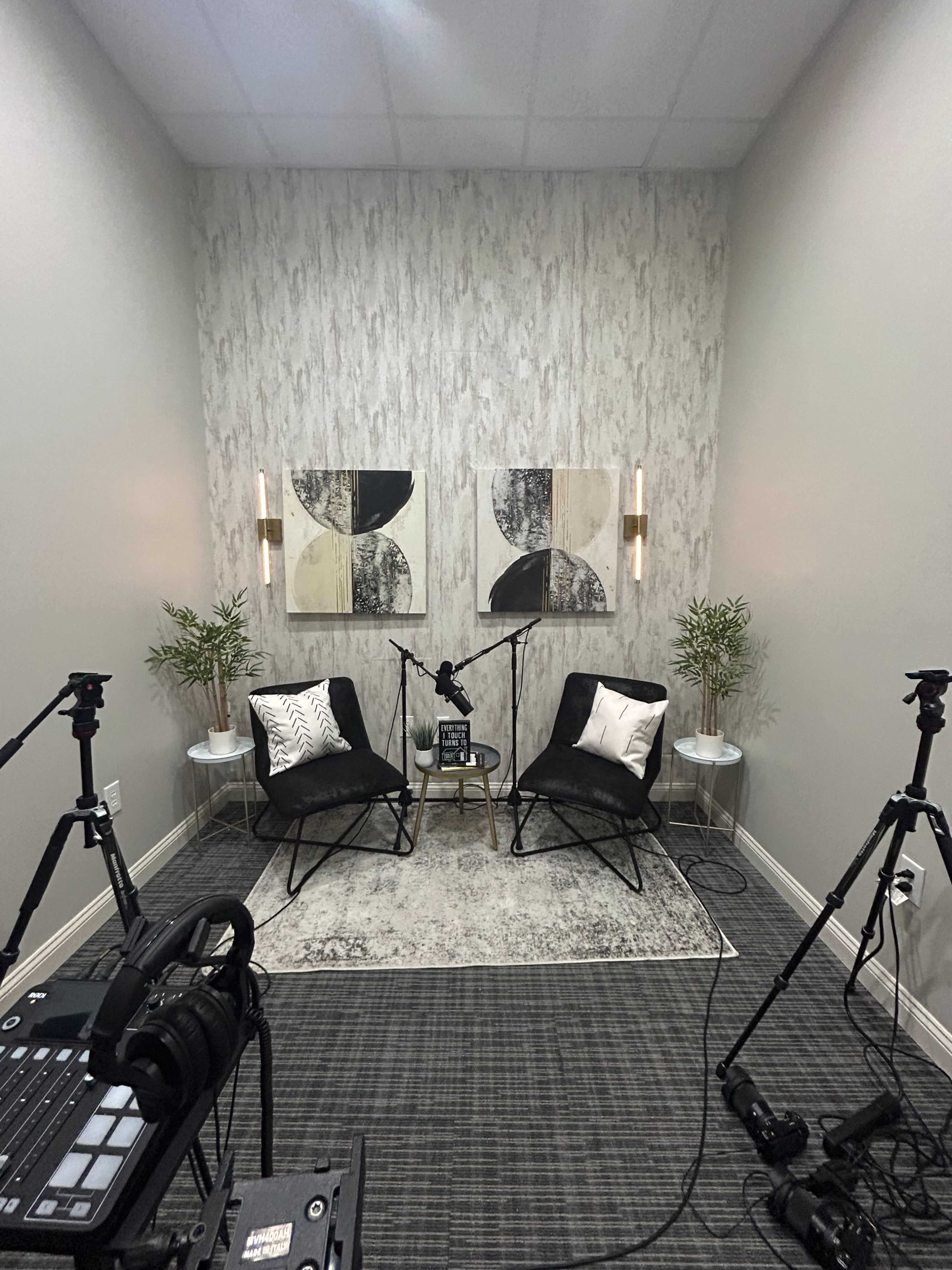 The Real(TY) Studio Image in Clarksville, Clarksville, TN