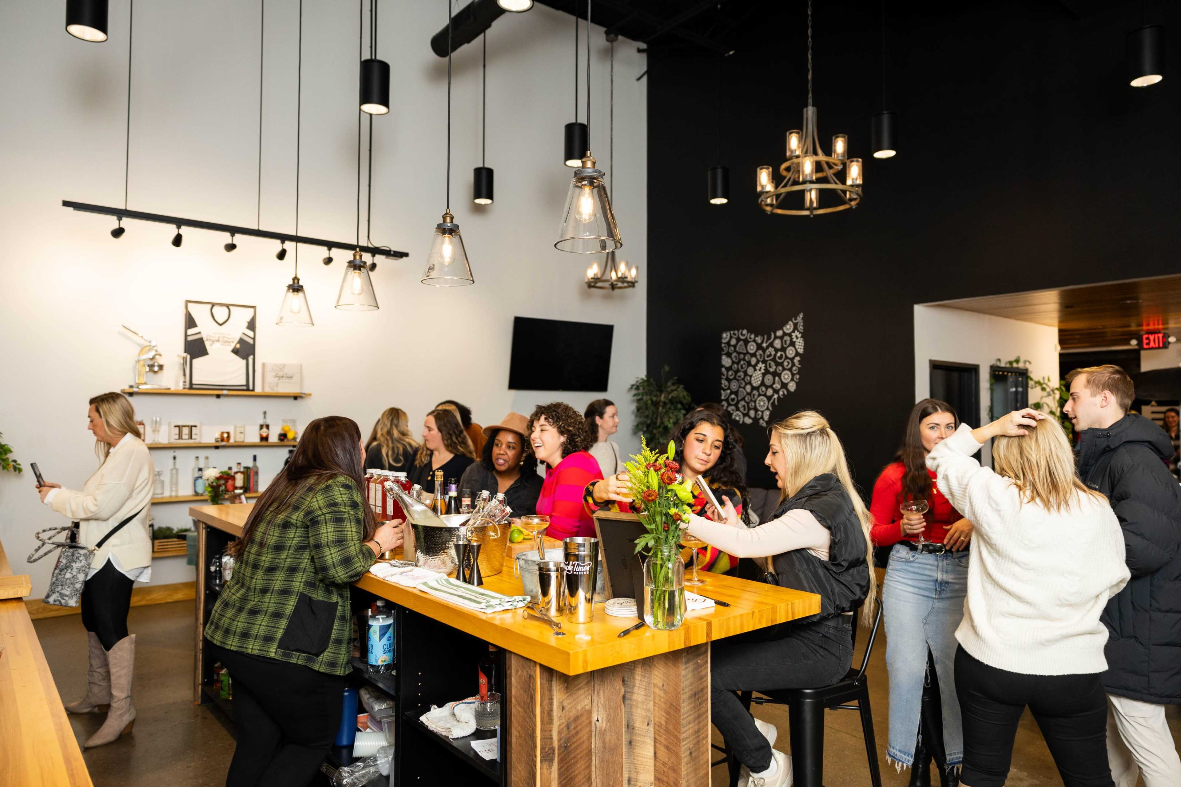 Columbus Airport, Industrial, Trendy Space Image in Crossroads Commerce Center, Columbus, OH