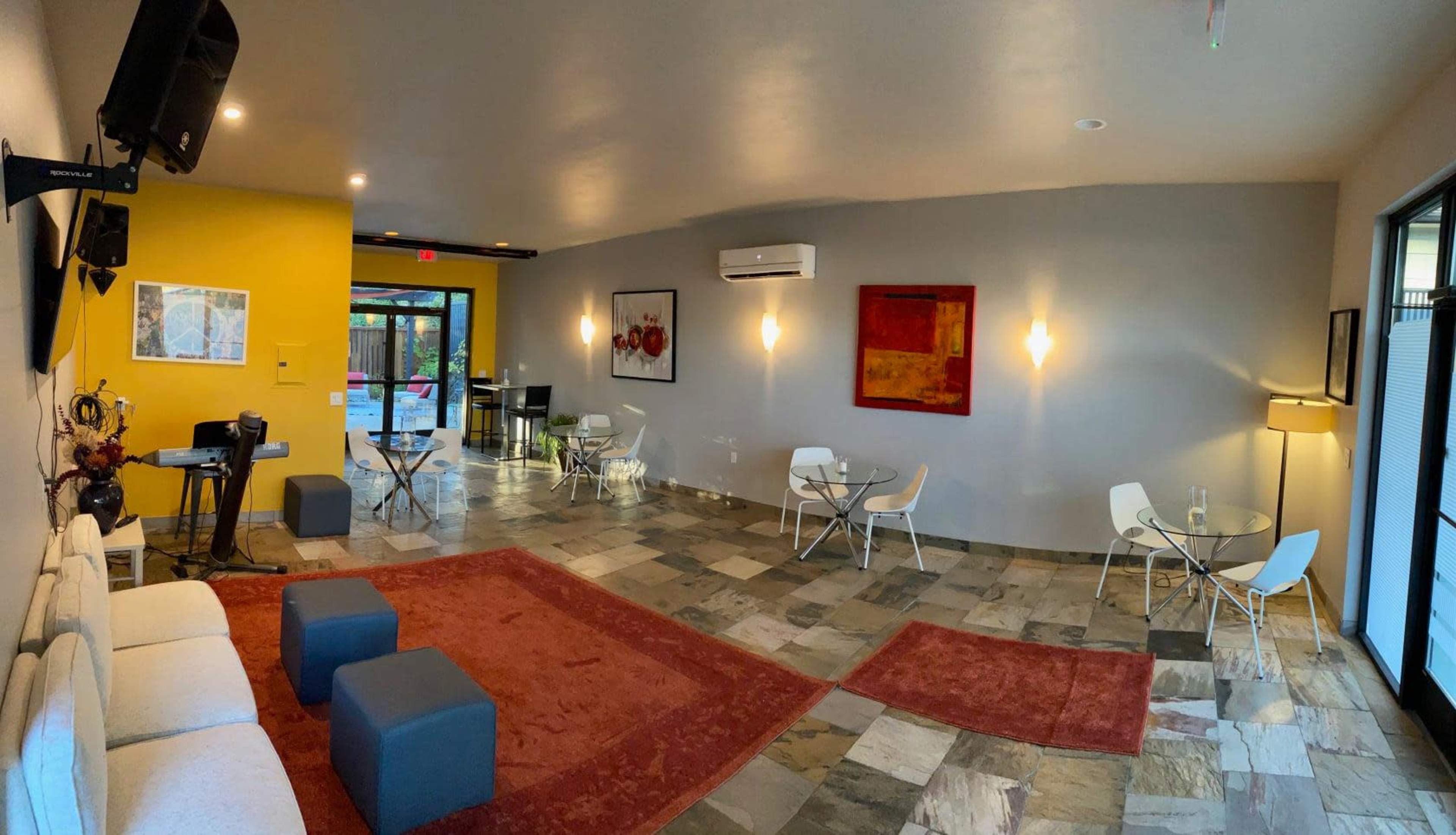 Suburban private building, no other tenants.  Only 7.5 miles from downtown Portland.  close to I5 and HWY 217 Image in Metzger, Tigard, OR