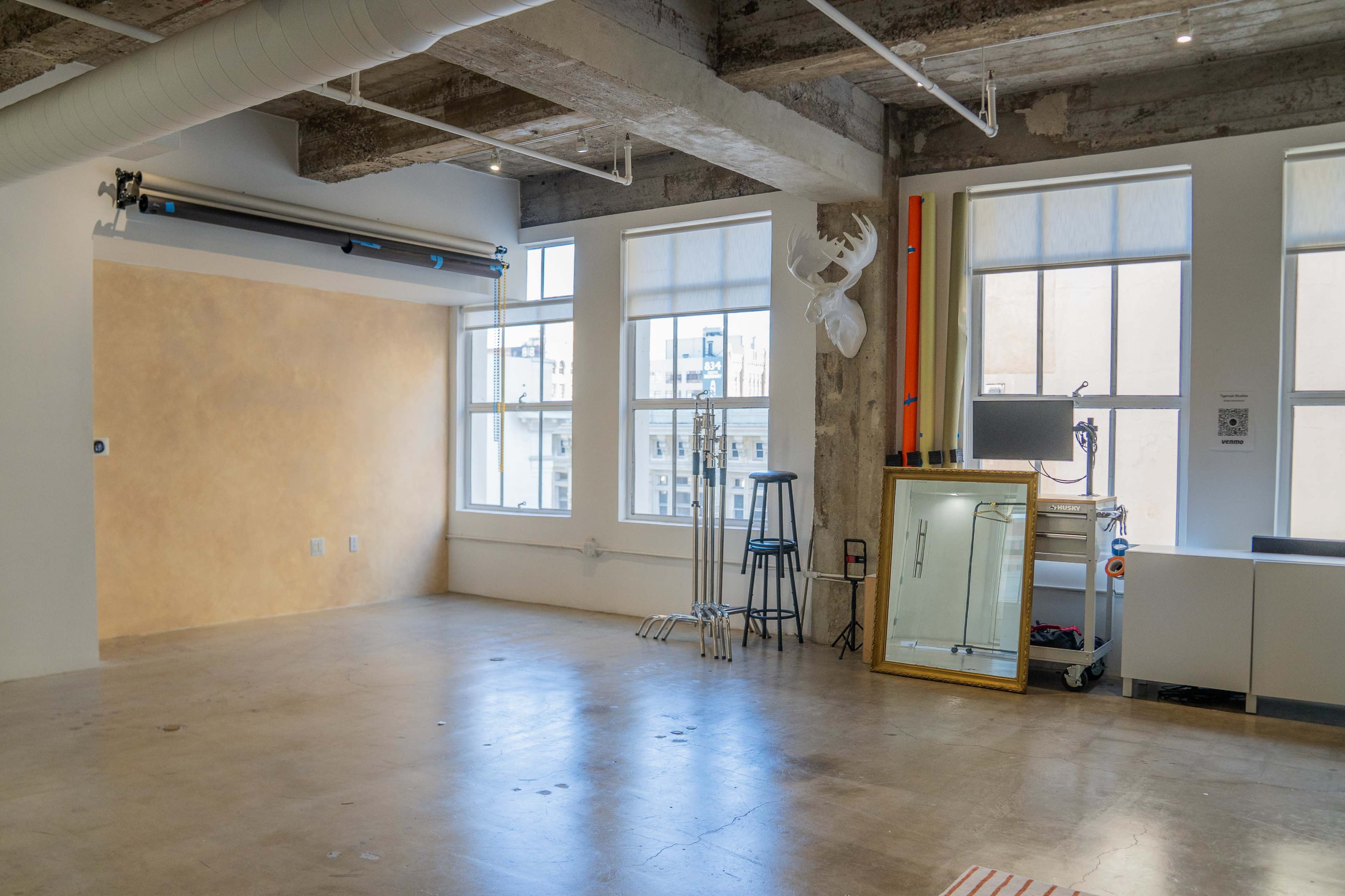 Music and Video Production Image in Central LA, Los Angeles, CA