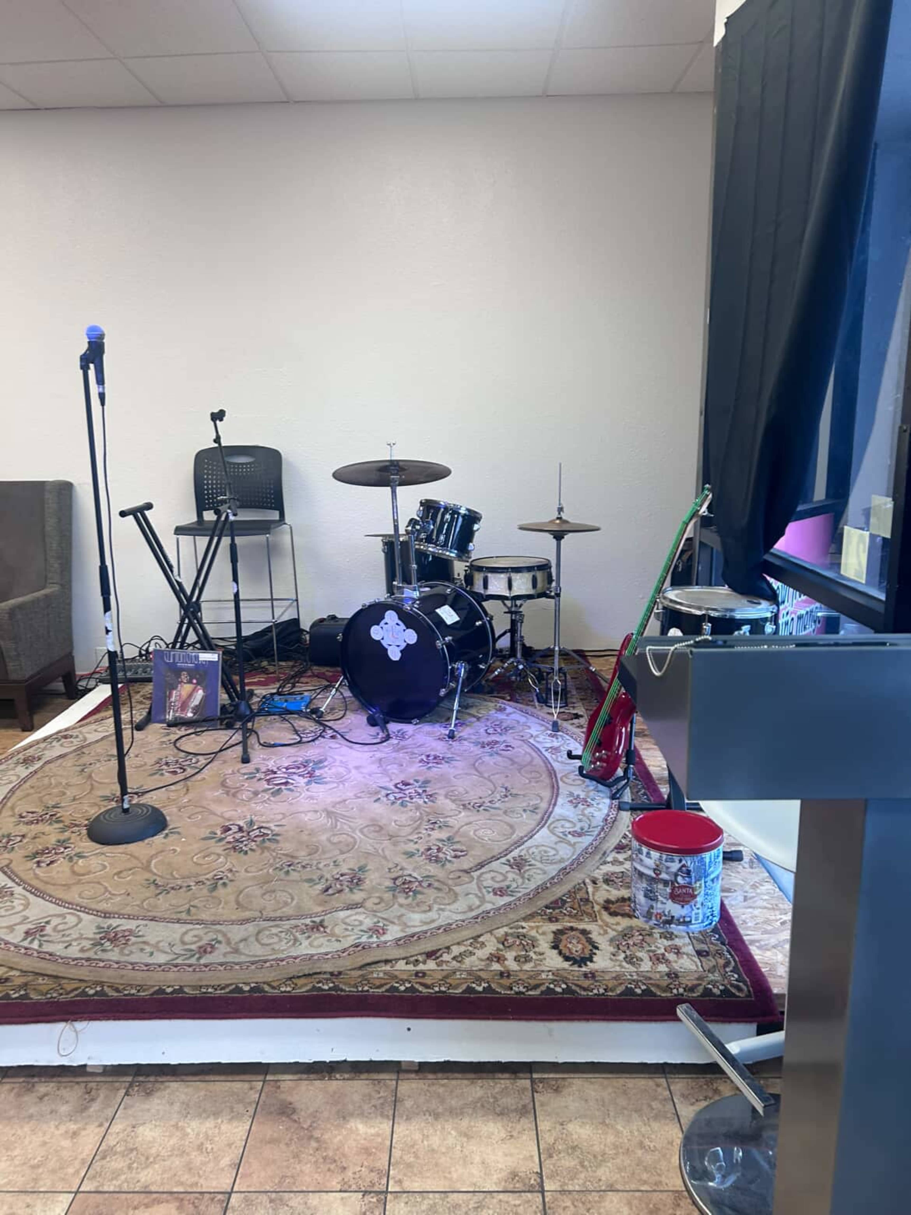 Urban Entertainment Venue Image in China, beaumont, TX