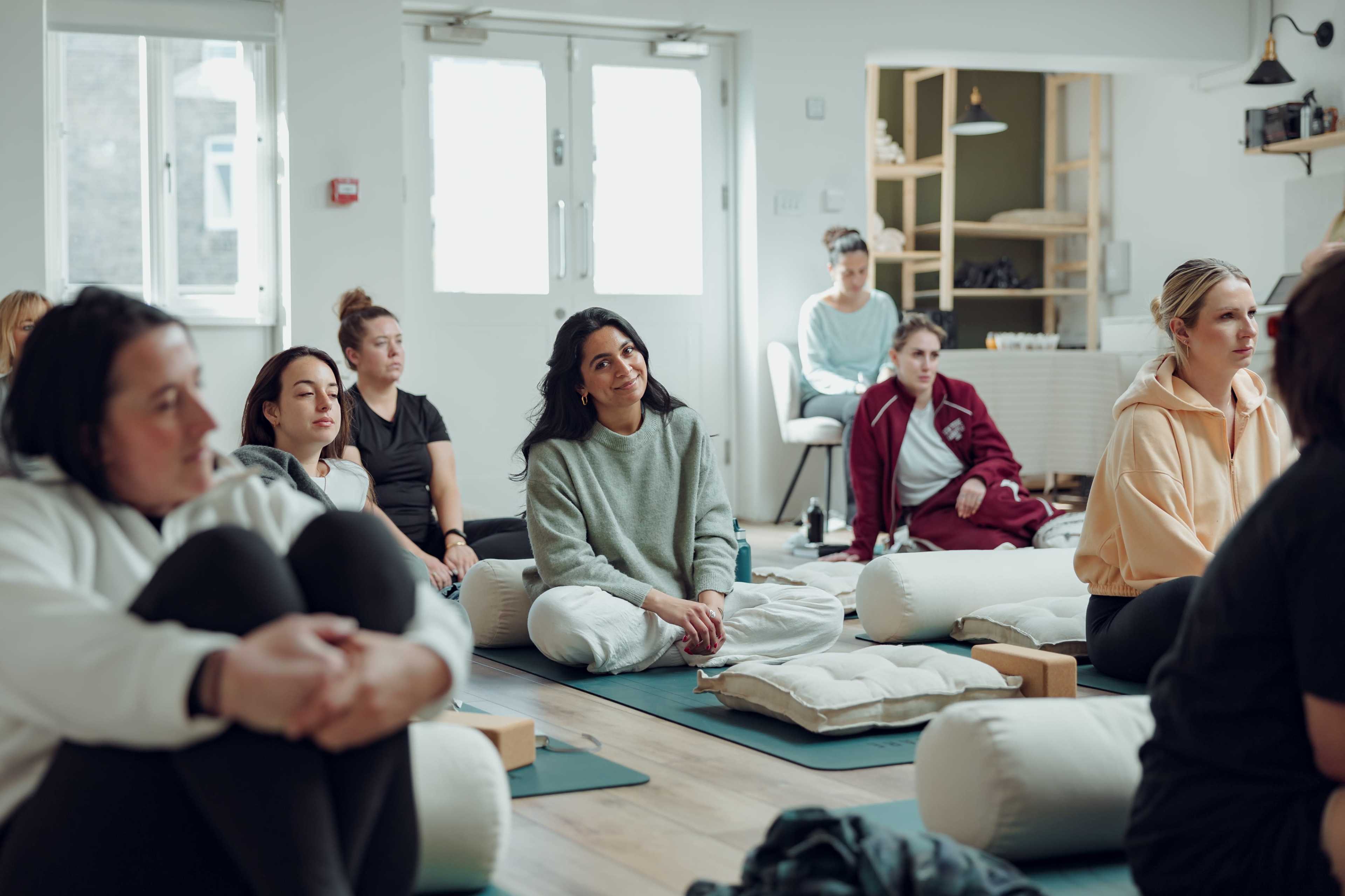 Beautiful Natural Light Studio for Wellness, Yoga & Creative Events Image in Fulham, LONDON, ENG