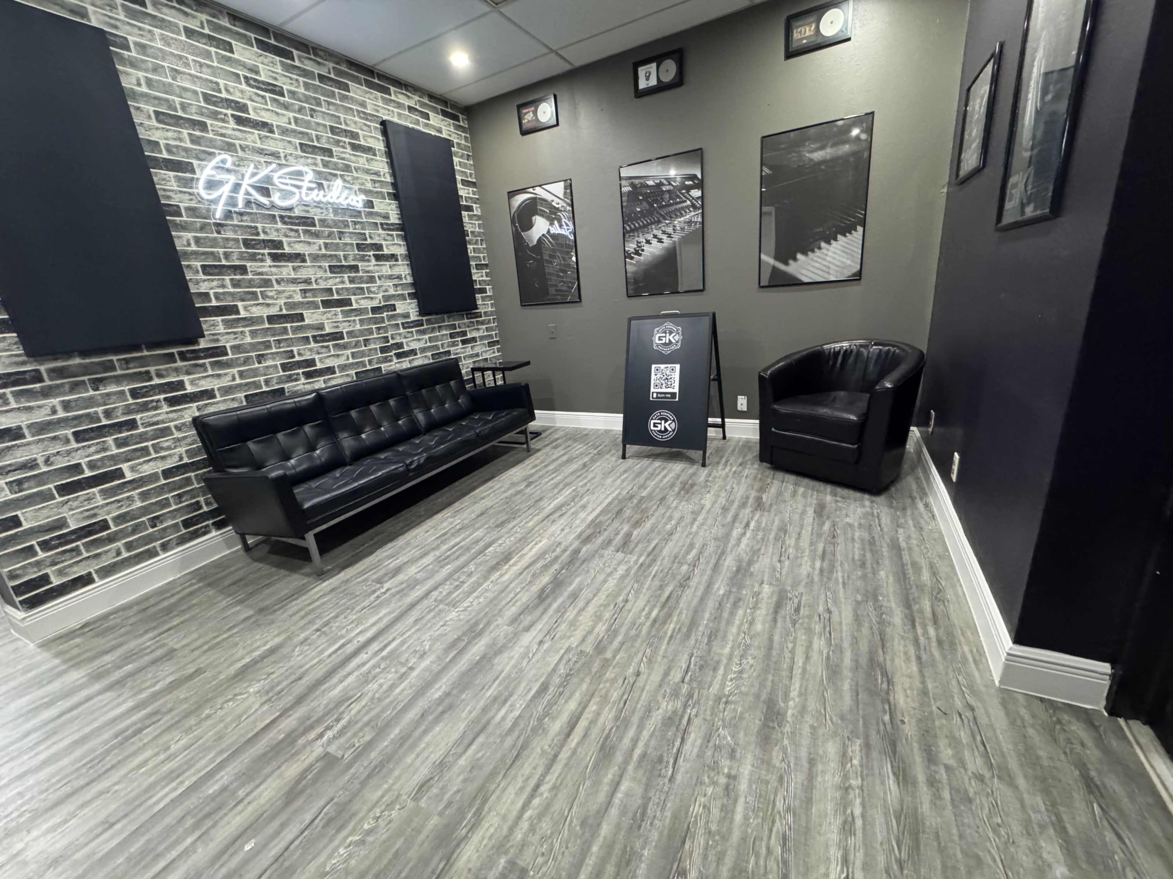 Studio Space For Hire Image in Cedar Ridge, Bryan, TX