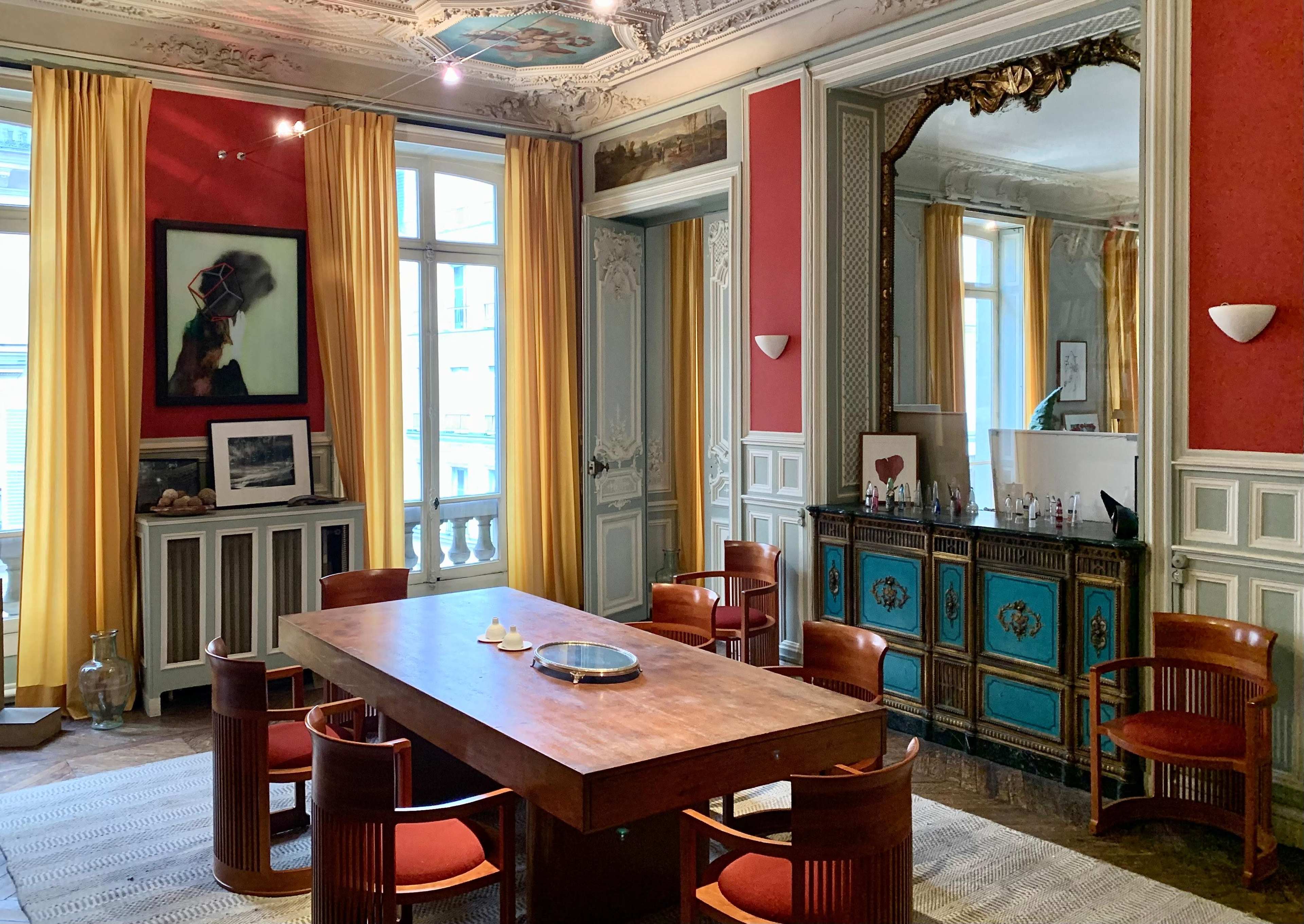 Artist’s Sanctuary: Luxury Venue for Iconic Events Image in New Athens, paris