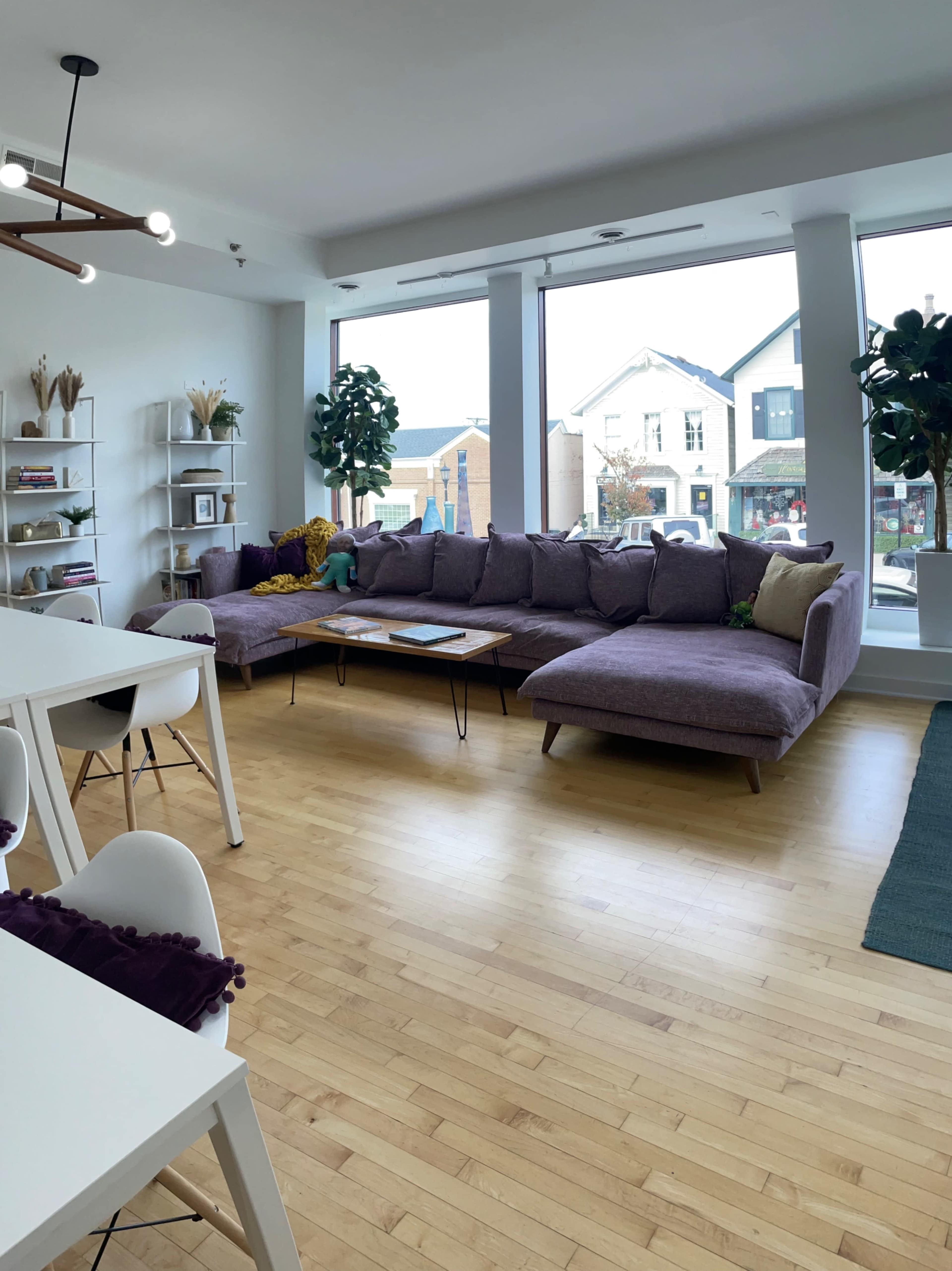 Hinsdale Meeting Space, Work space or Photography Studio Image in Downers Grove Township, Hinsdale, IL