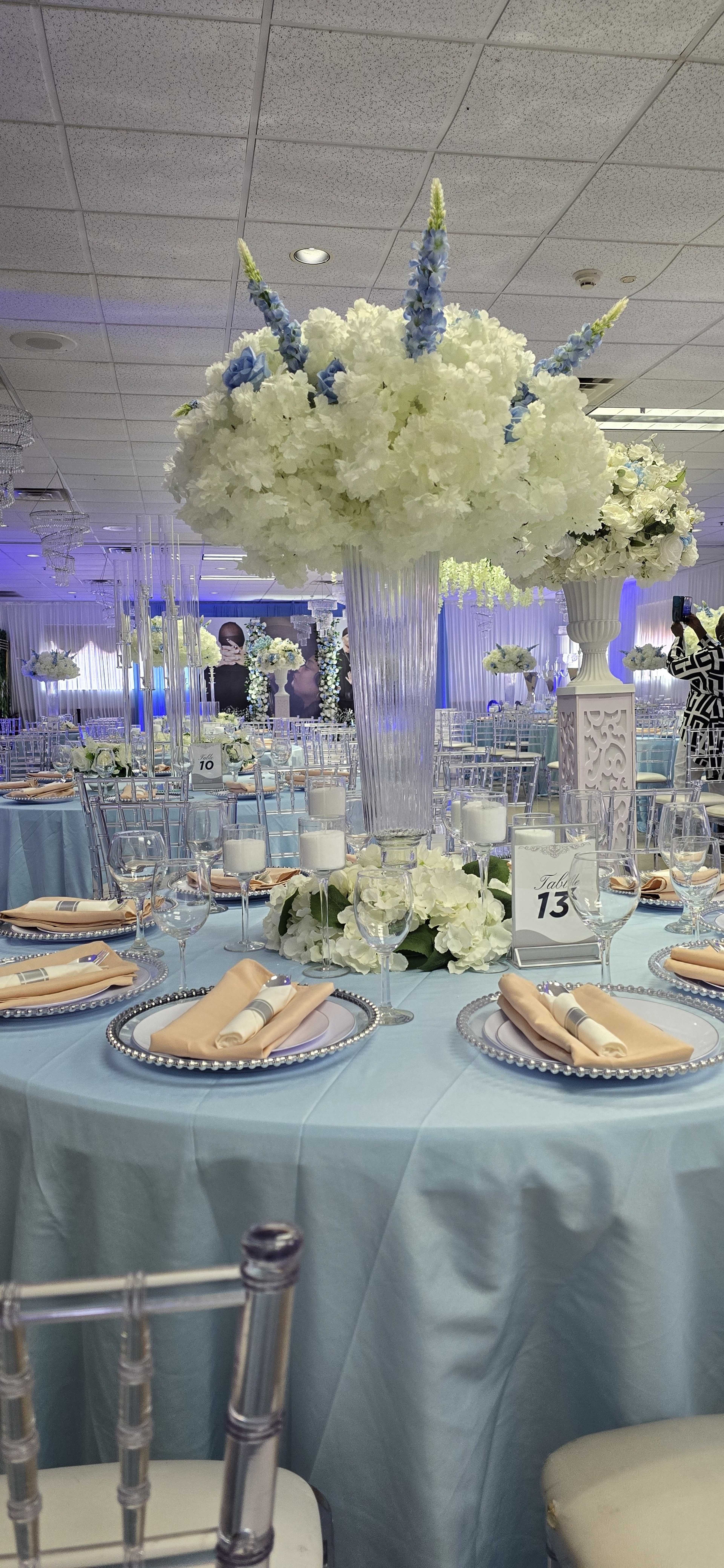 An Urban Event hall with roomy atmosphere Image in Mission Heights, Brookfield, WI