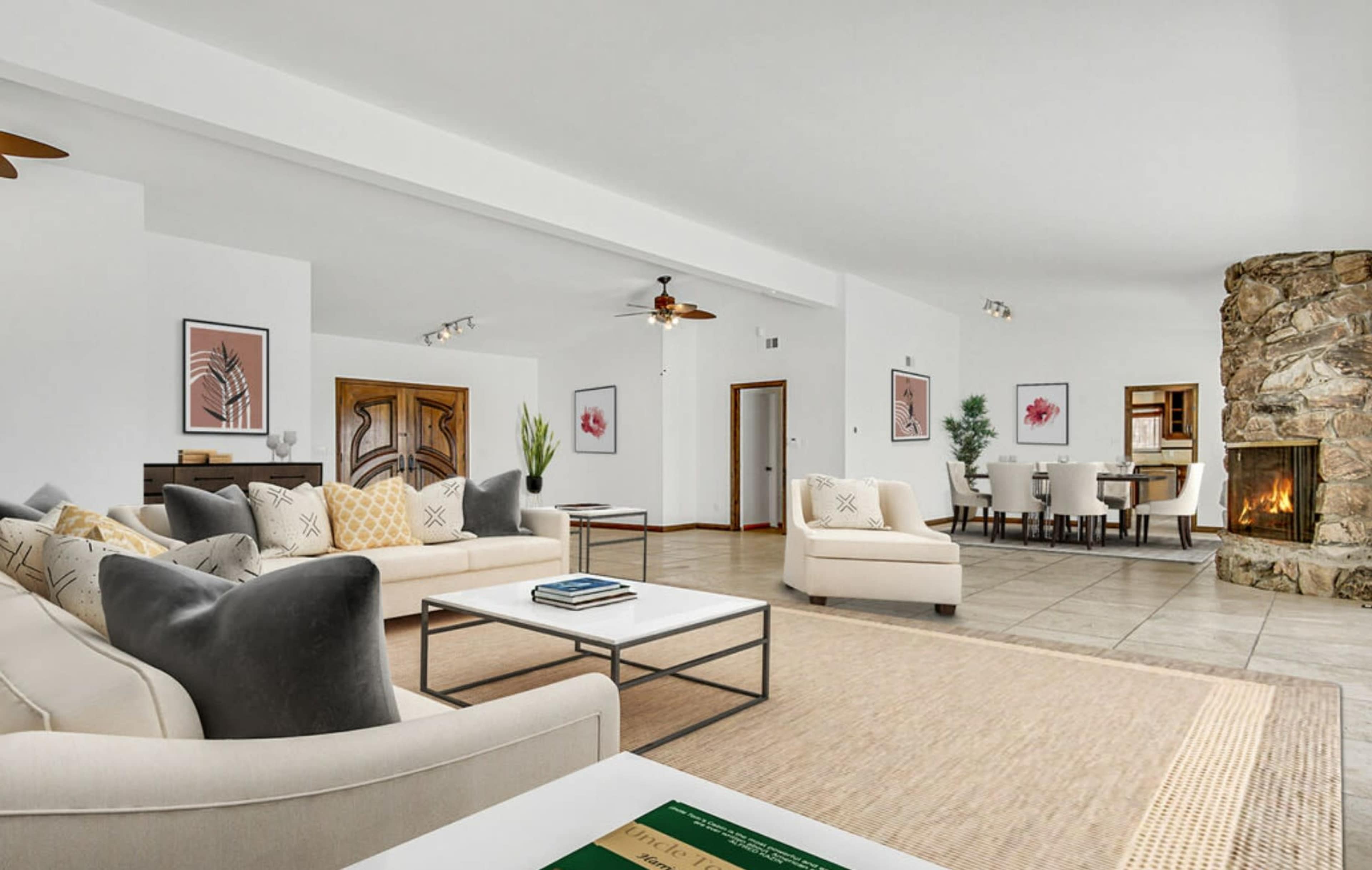 HILLTOP OASIS: PANORAMIC VIEWS & BRIGHT INTERIORS Image in Trousdale Estates, Beverly Hills, CA