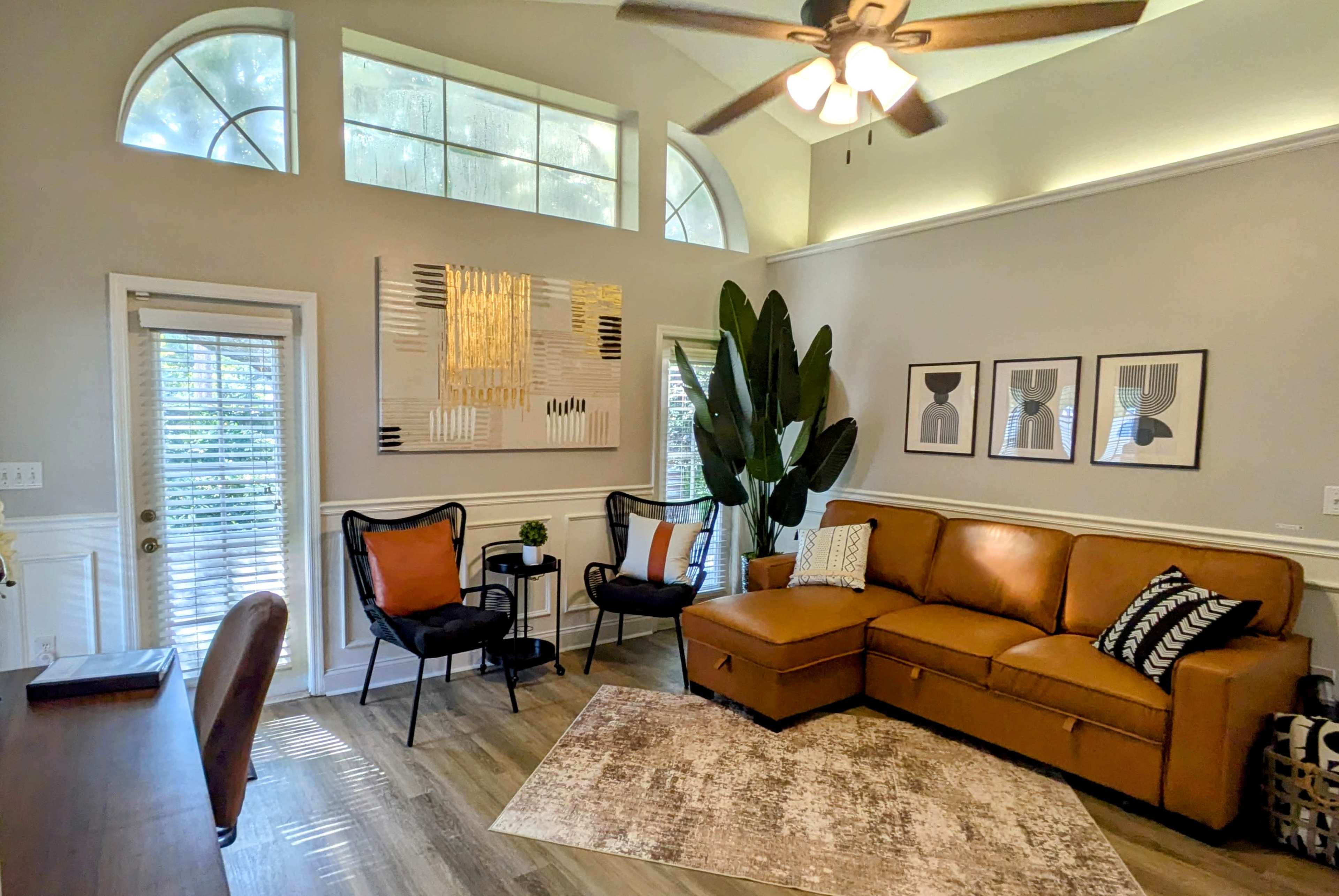 Beautiful Modern Home 10 minutes from MCO Airport Image in , Orlando, FL