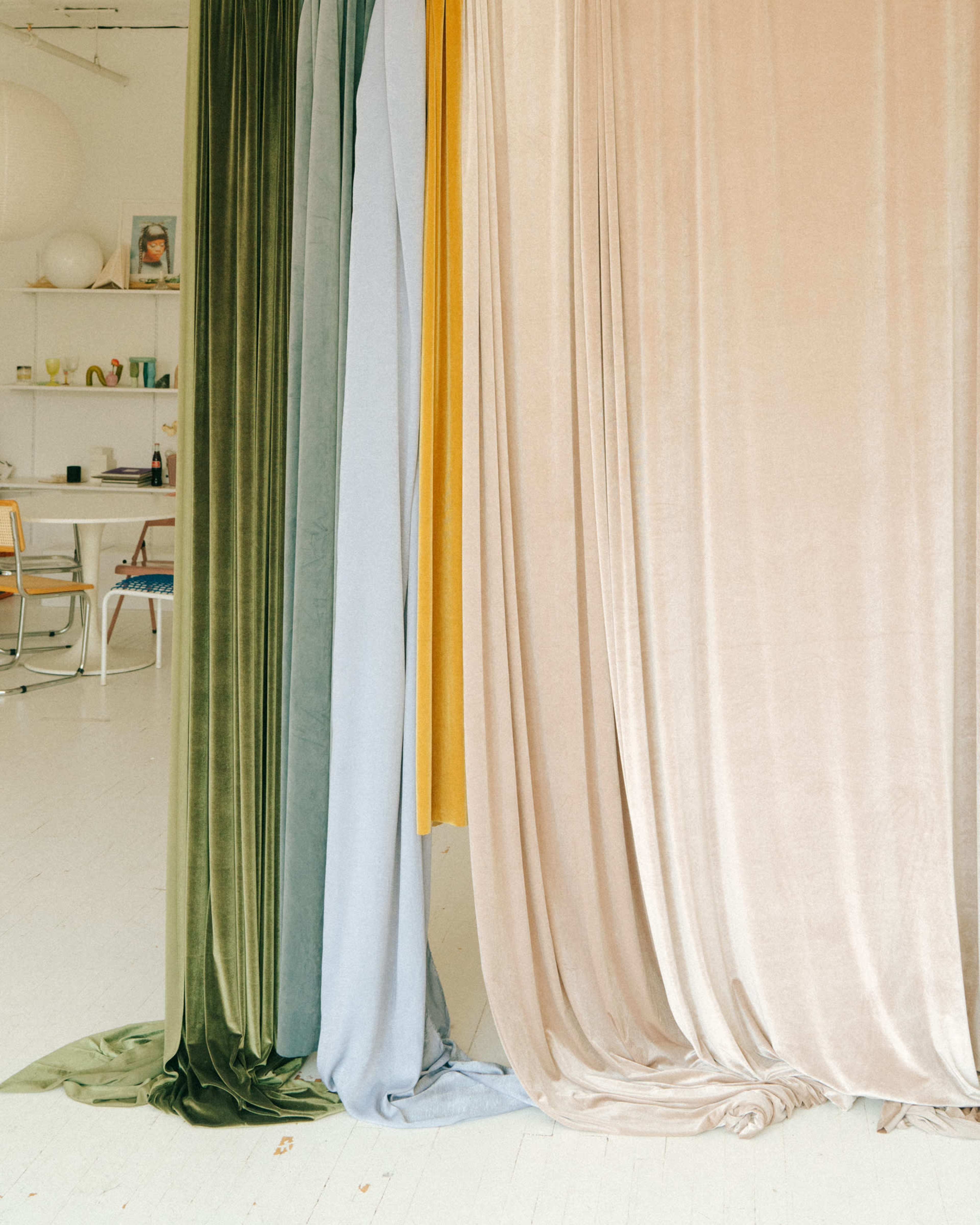 Bright Wicker Park Loft Image in West Town, Chicago, IL