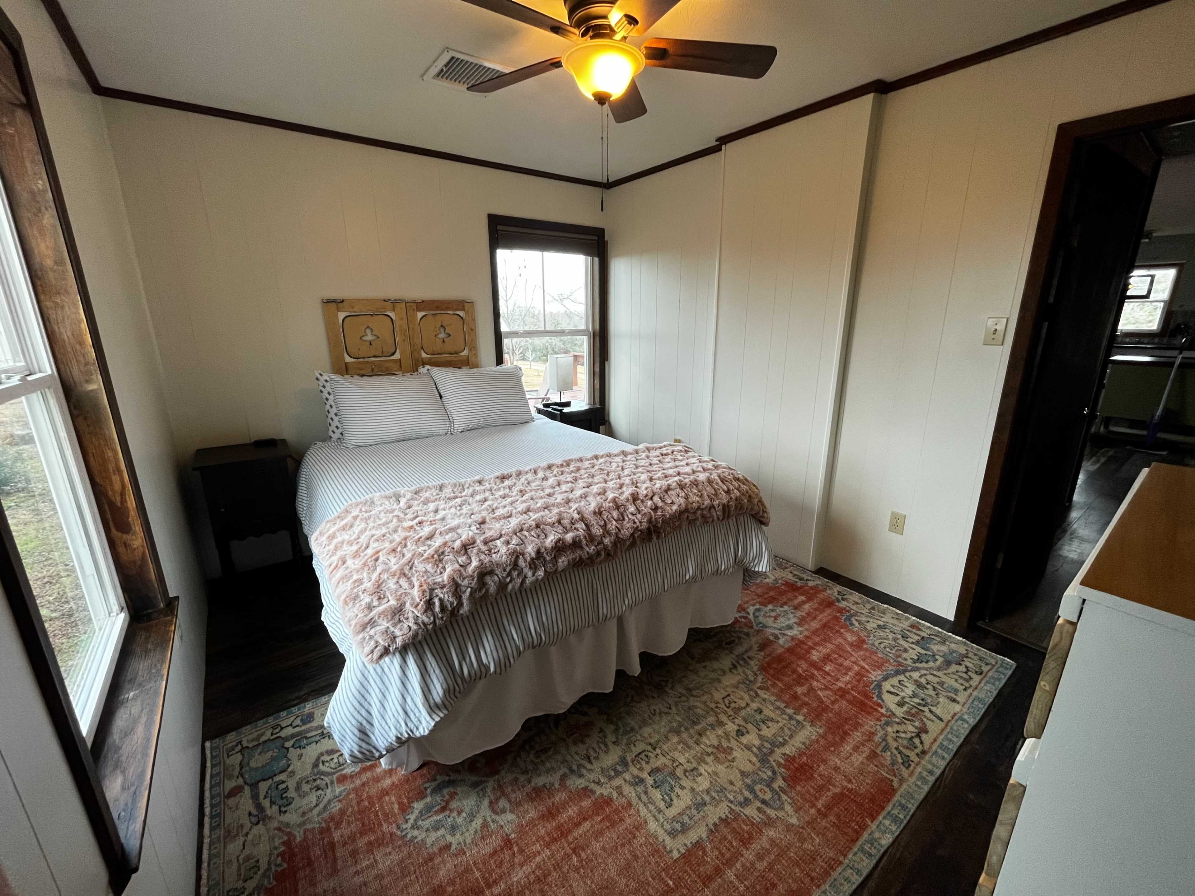 Hilltop Farm with Sunset Views Image in , Caldwell, TX