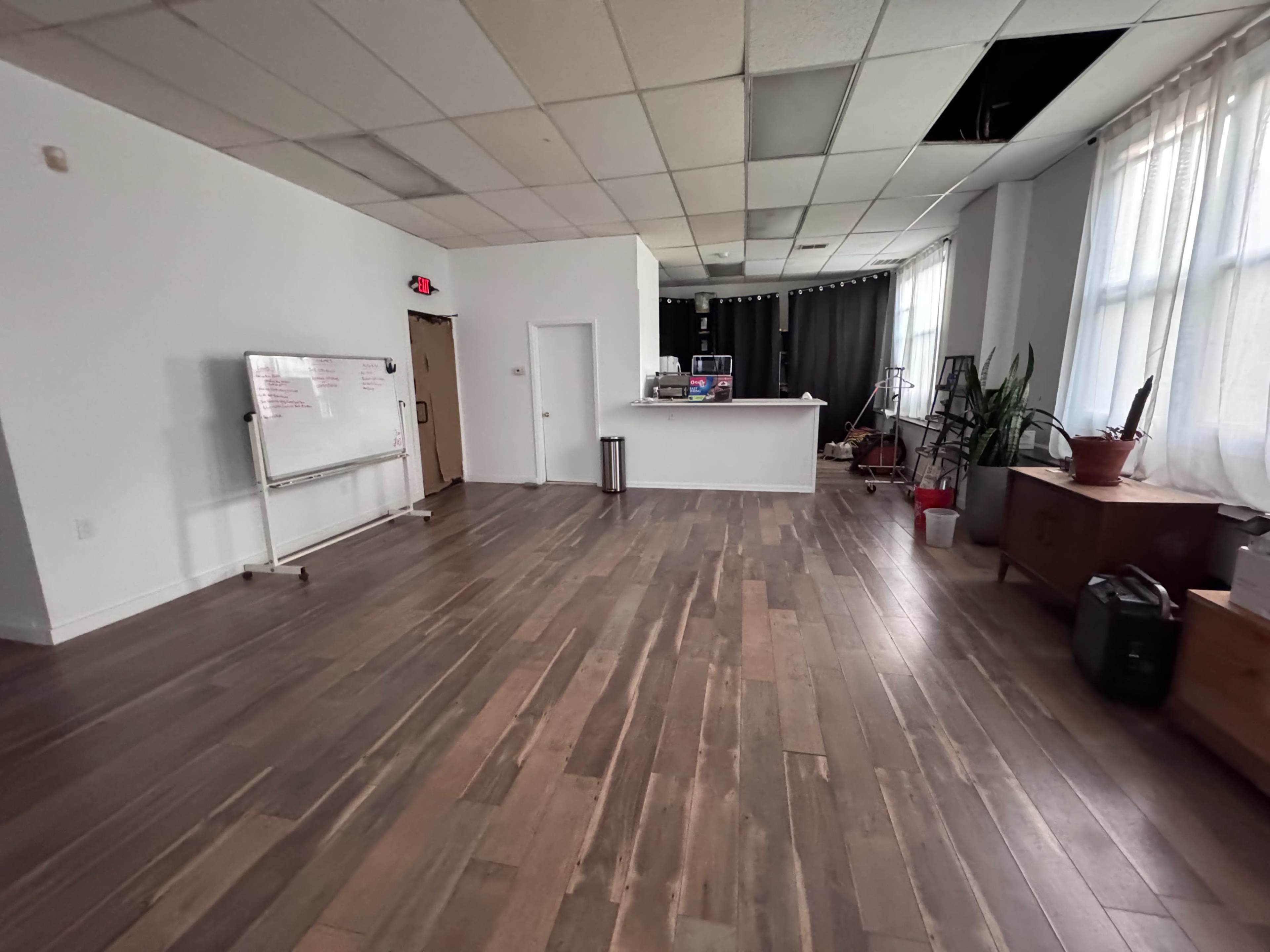 Sunny Modern Minimalist Production Studio Loft Image in Central Ward, Newark, NJ