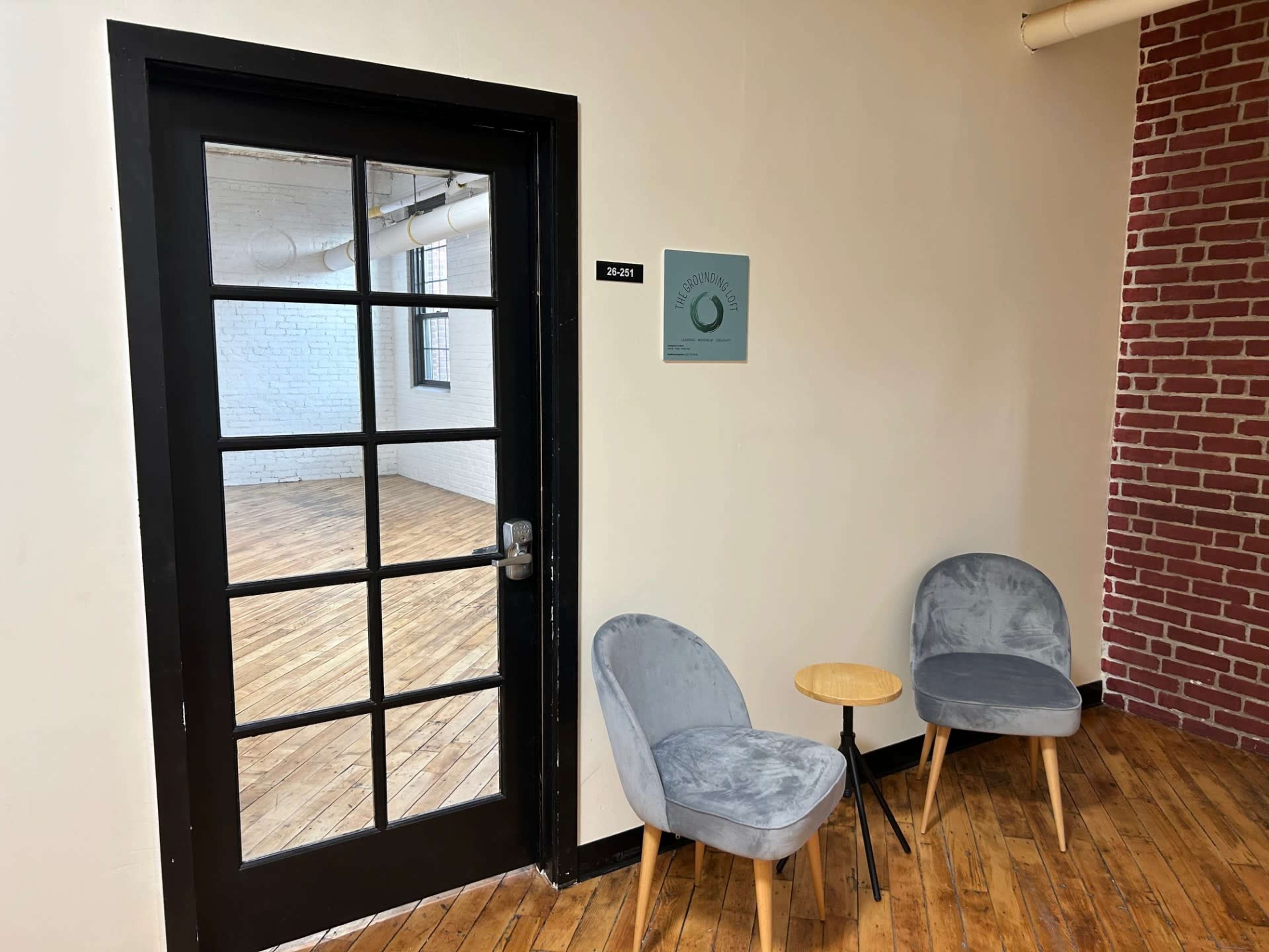 Light-Filled Loft for Photography, Content Creation, Private Parties Image in Norwood, Norwood, MA