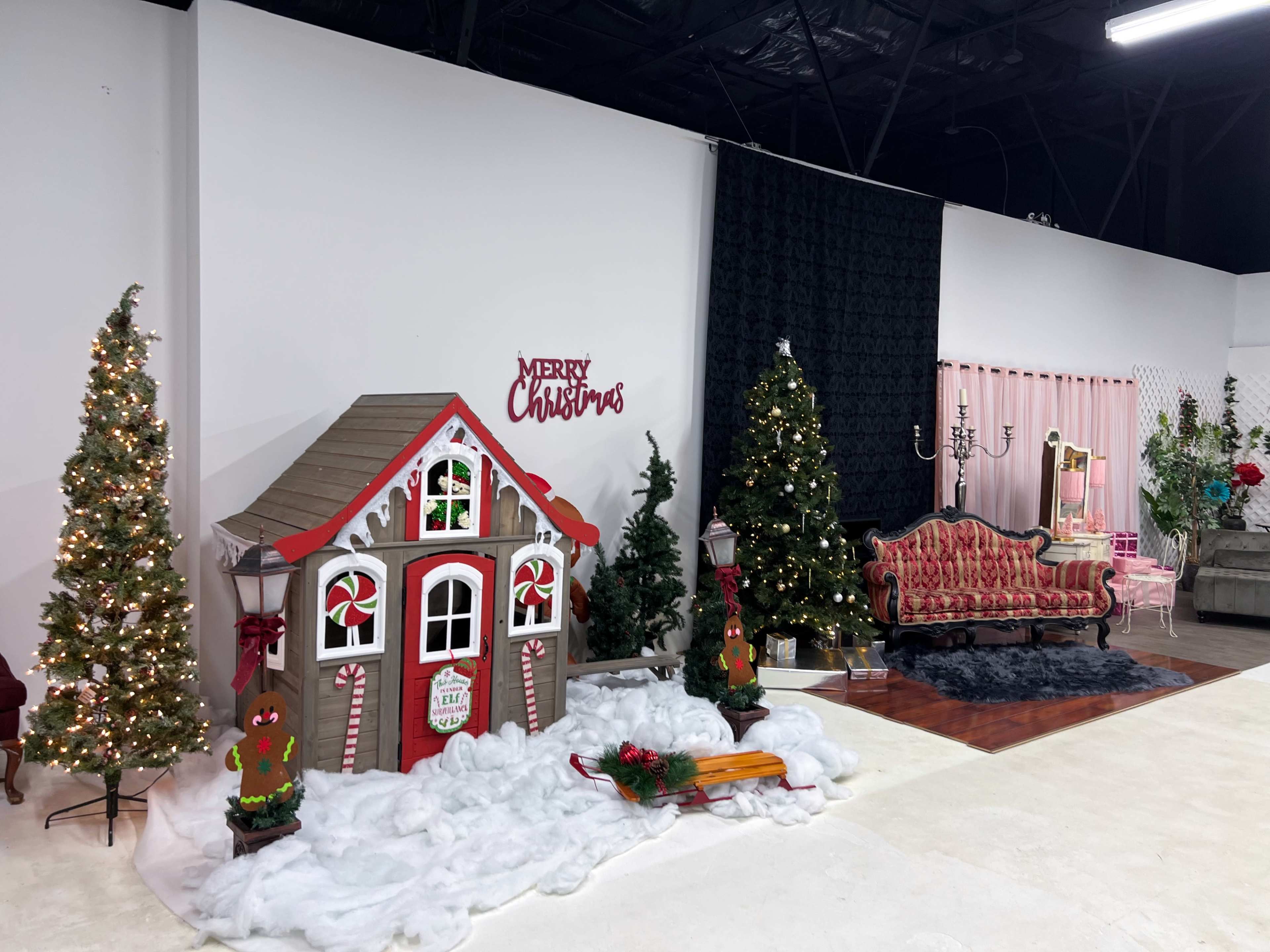 North Houston Multi-Themed Studio with Lighting Equipment - AVS2 Image in Century Plaza, Houston, TX