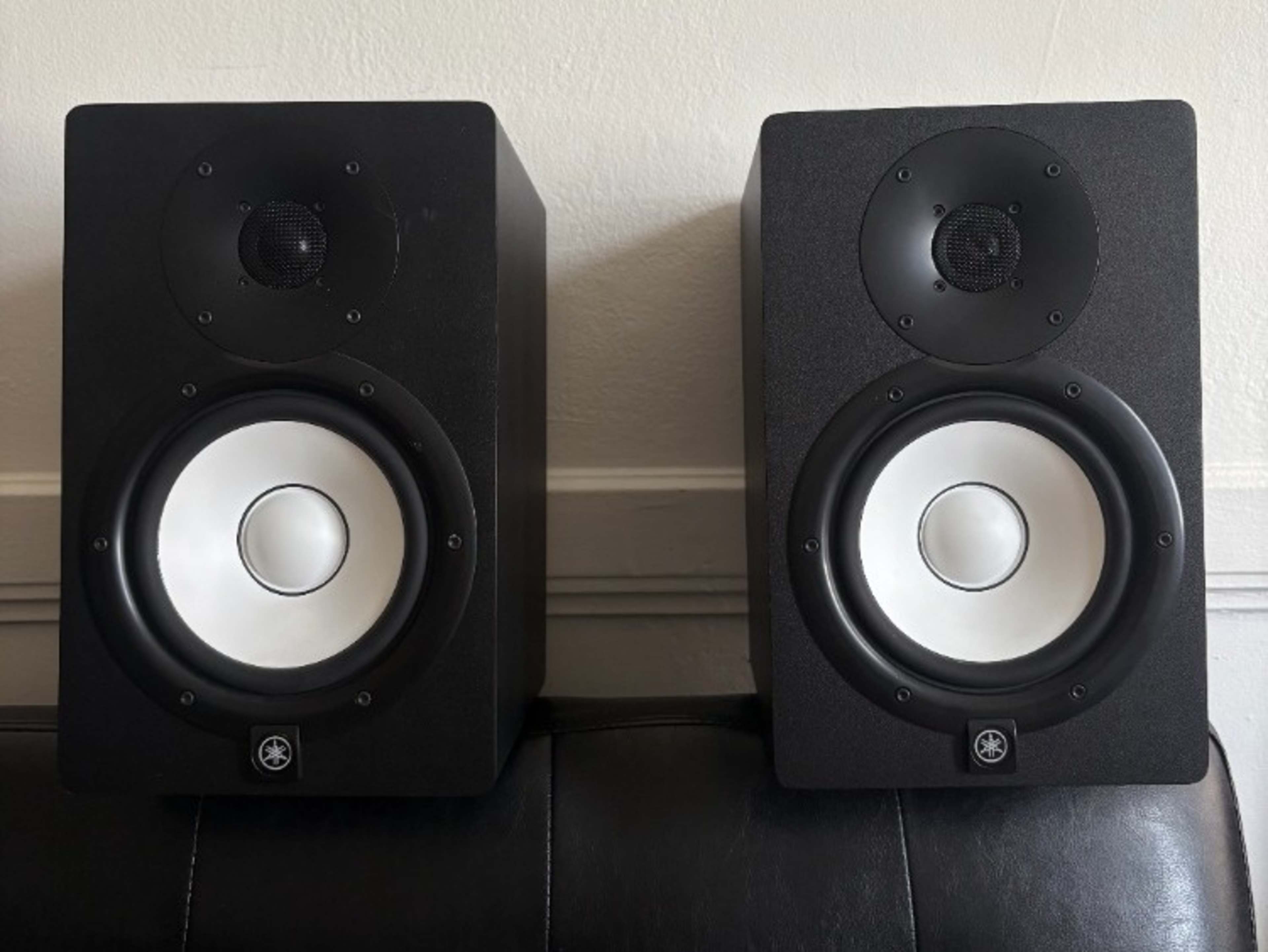 Yamaha HS5 Speakers Pair (After 5hrs is Free)