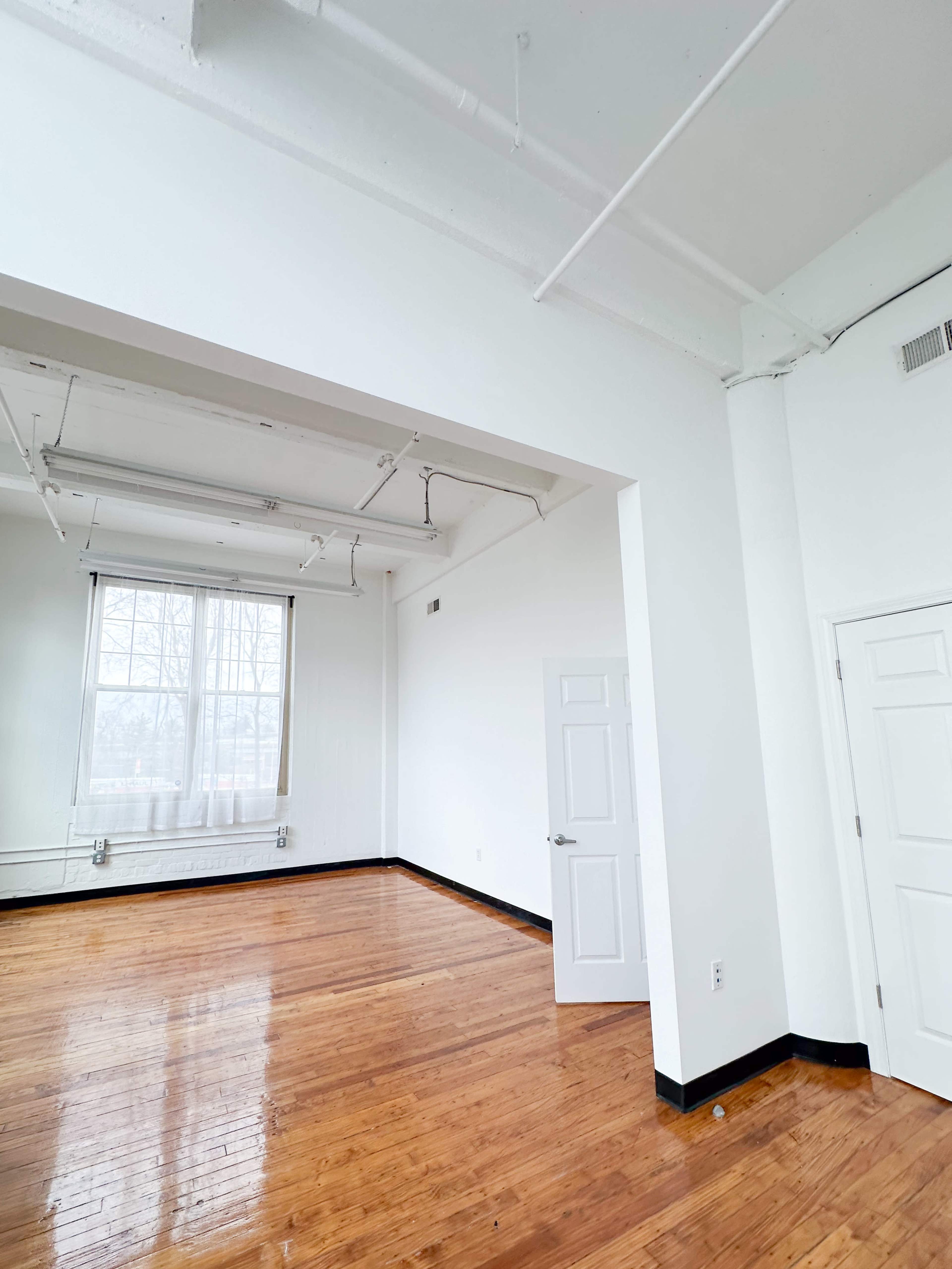 Downtown industrial studio Image in Parkville, Hartford, CT