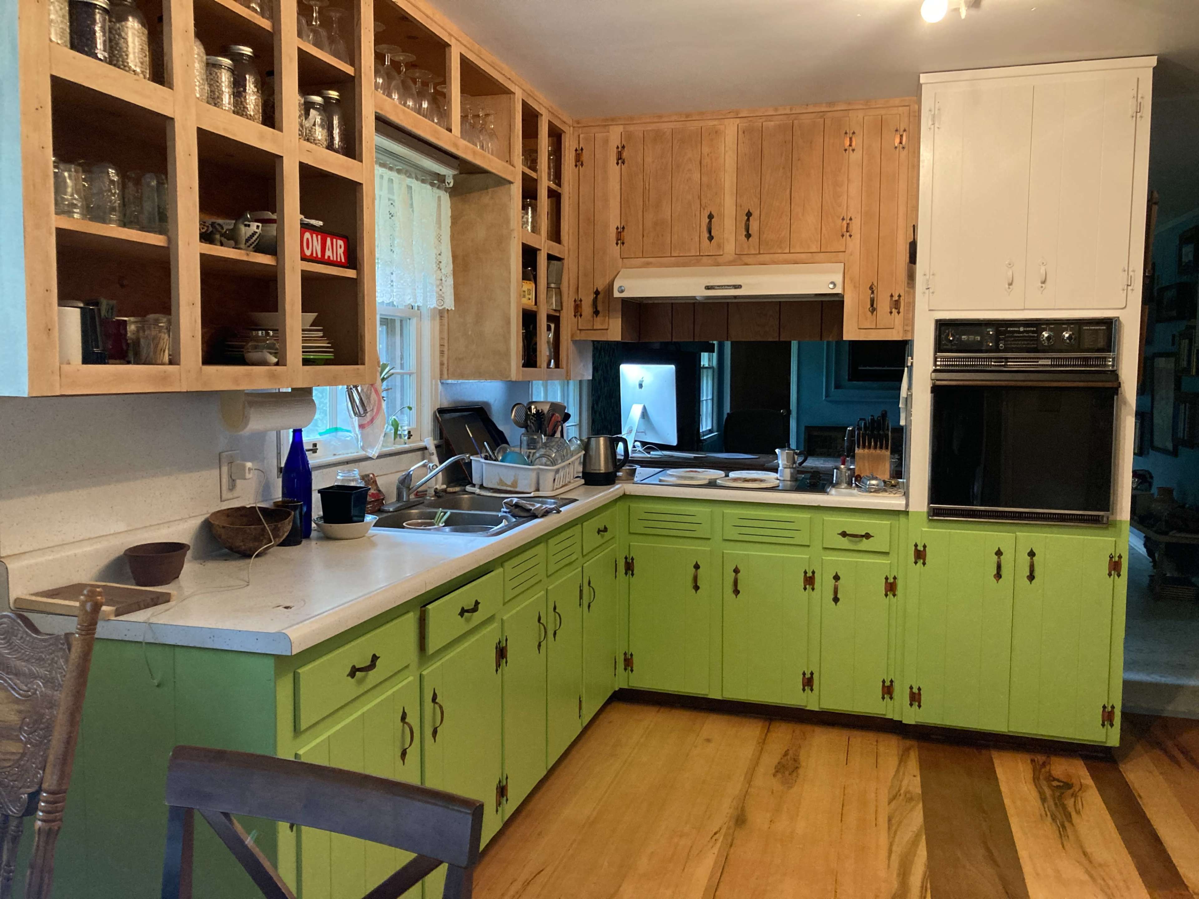 Country Ranch Nestled in Eight Acres of Woods Image in South Fulton, Fairburn, GA