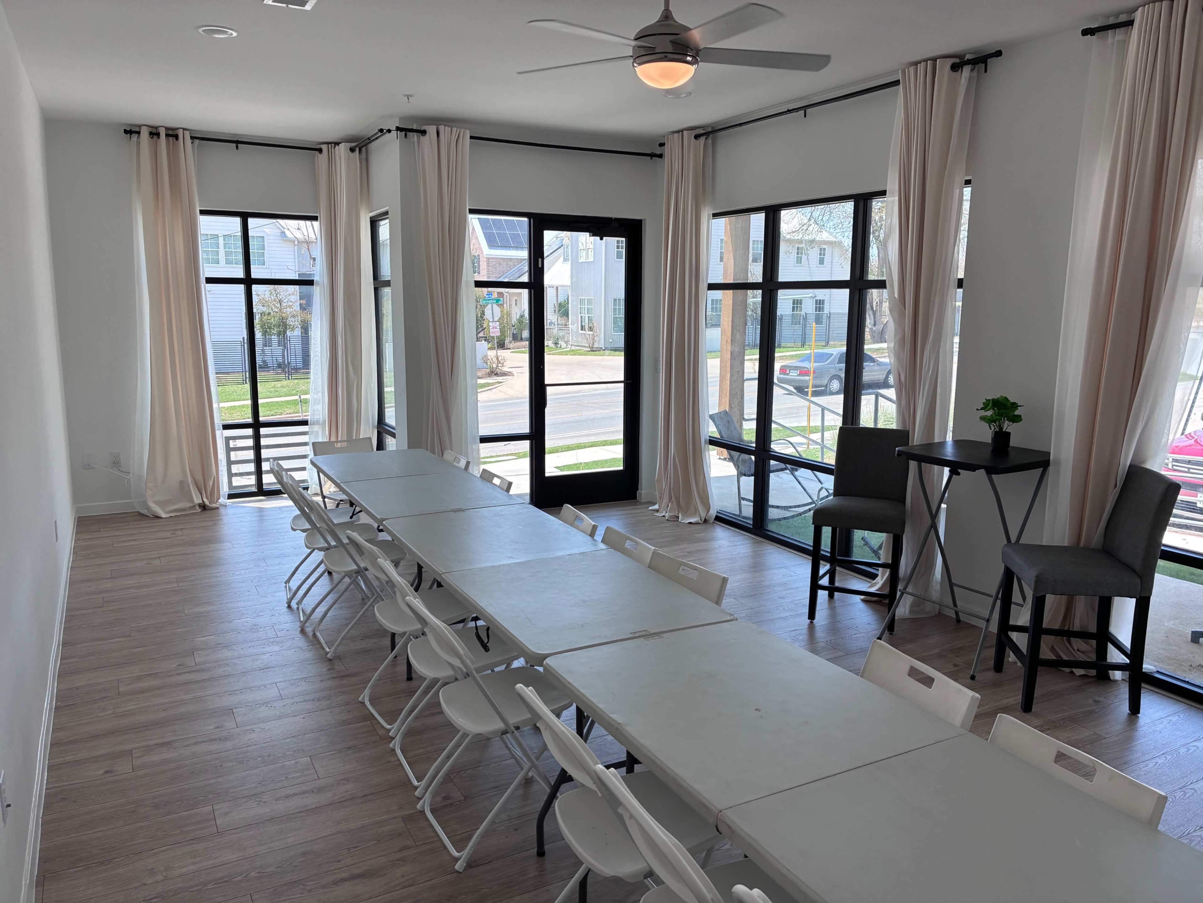 East Austin Space with natural light. Image in Pecan Springs-Springdale, Austin, TX