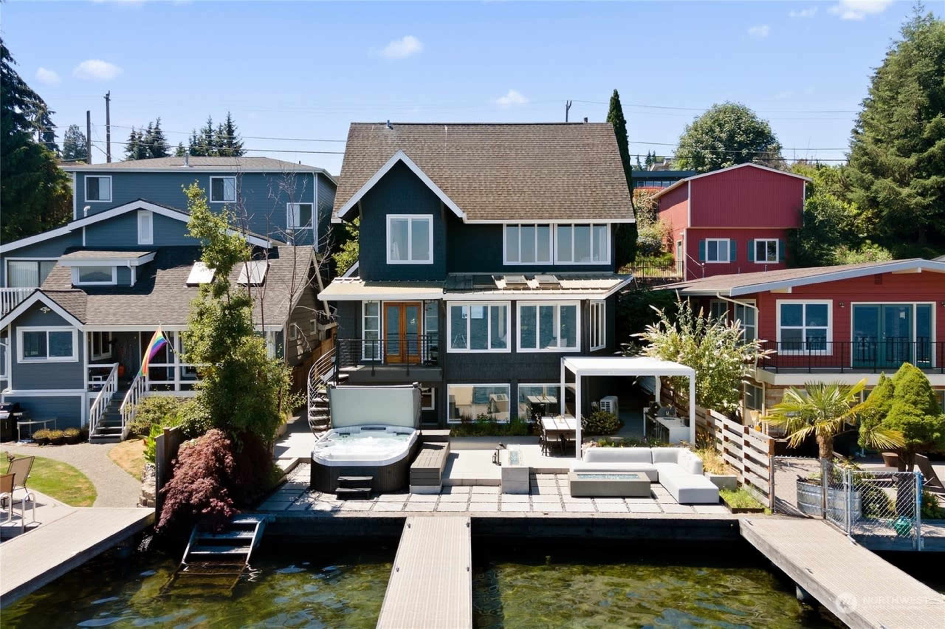 Lakeside retreat! Image in Bryn Mawr-Skyway, Seattle, WA