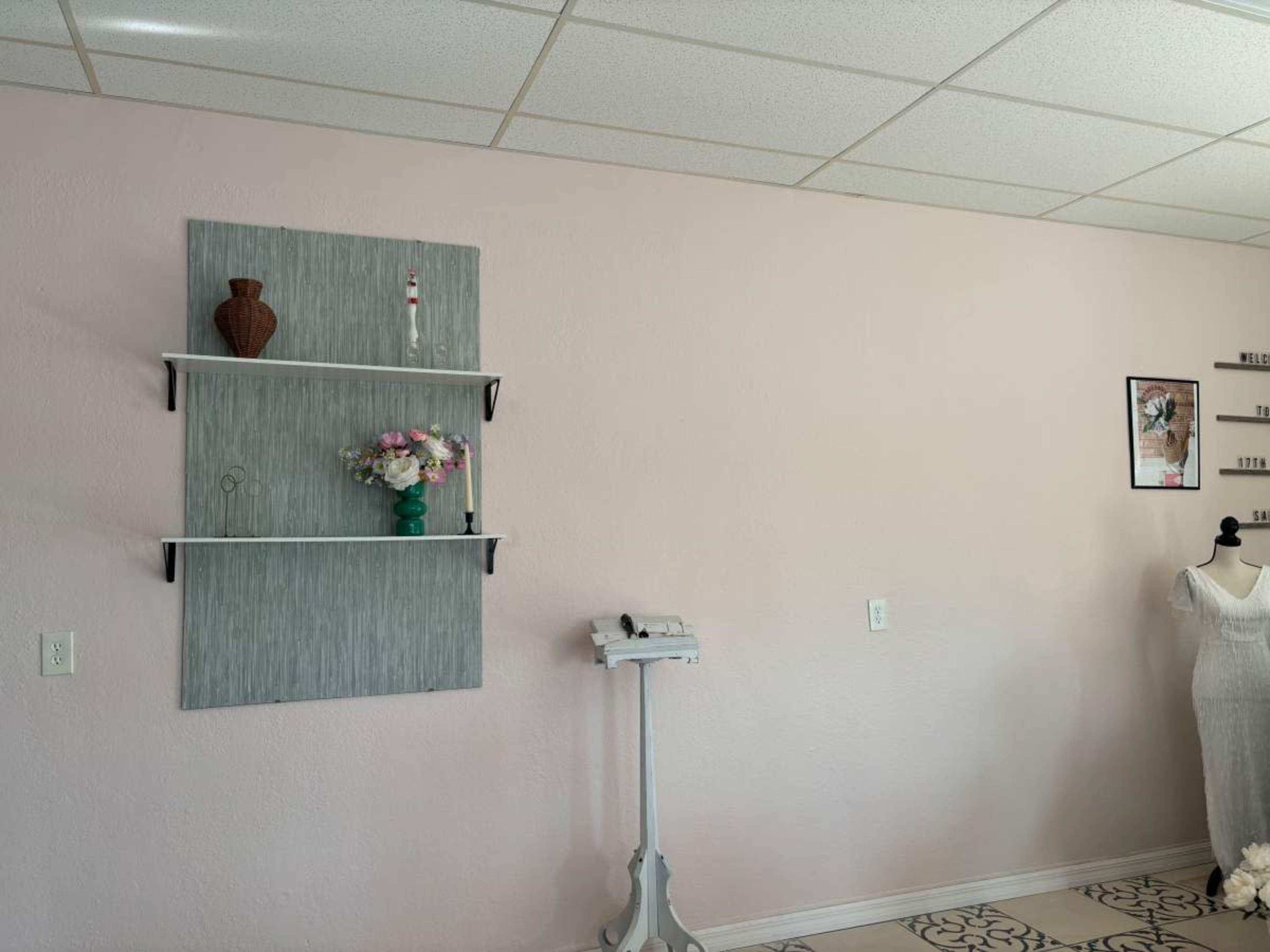 Urban studio with ample natural light Image in Largo, Largo, FL