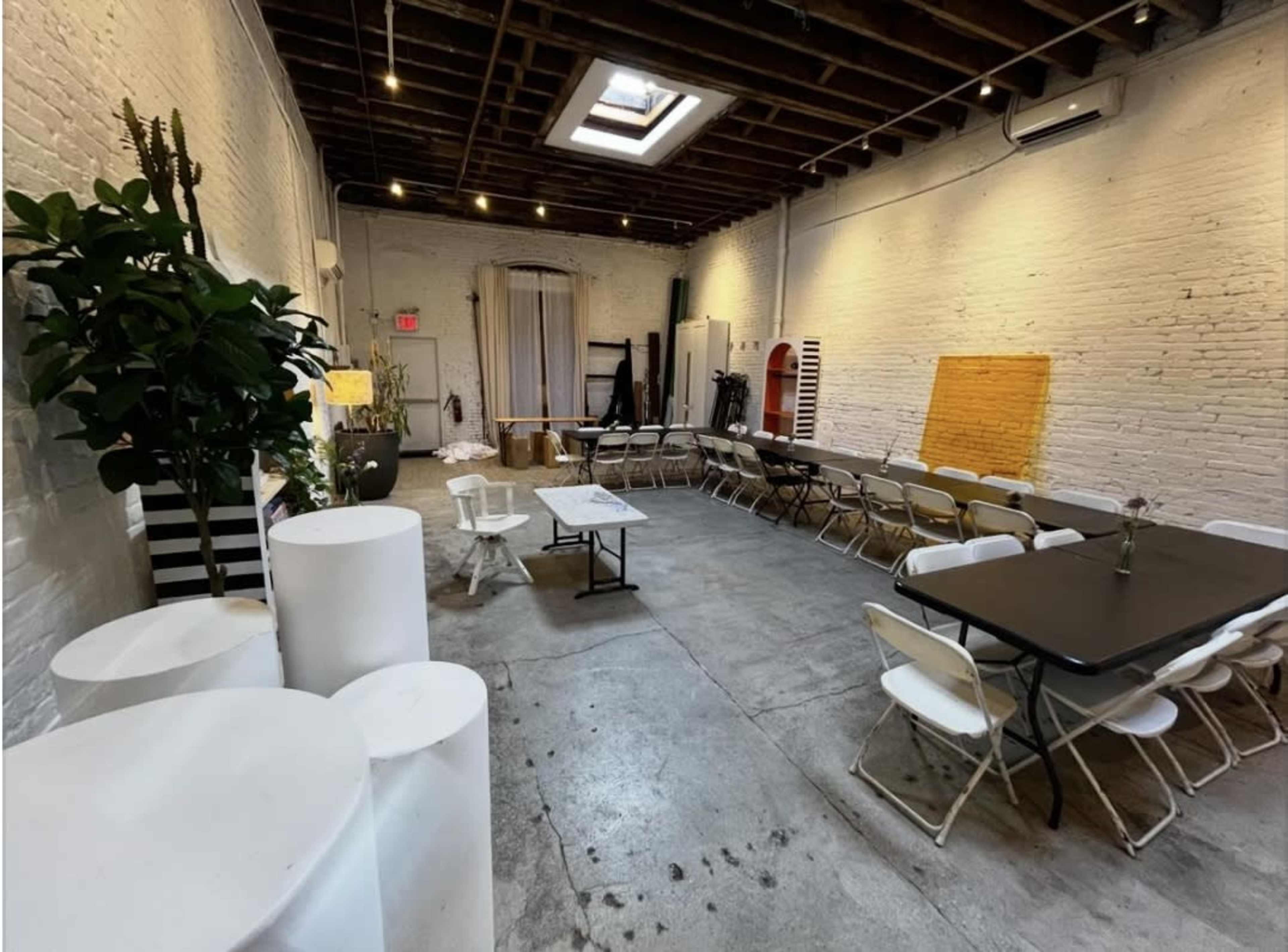 Industrial Production and Photography Space - Studio A Image in Red Hook, Brooklyn, NY