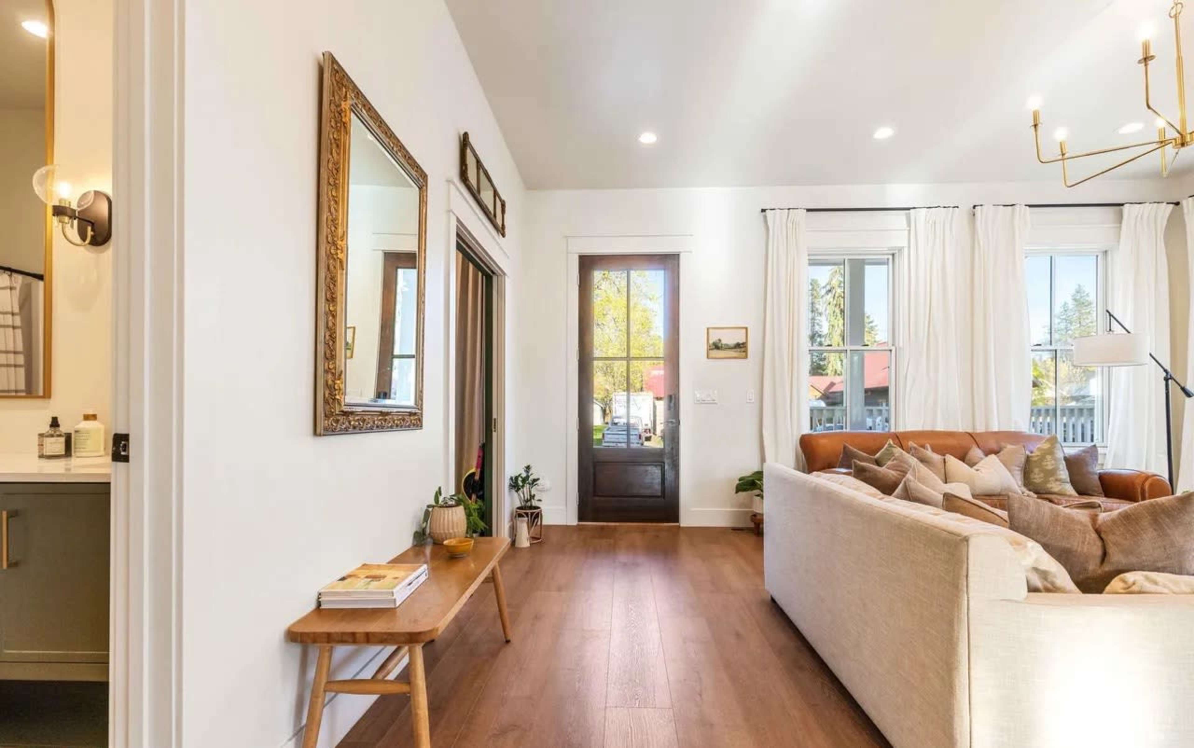 Garden District Craftsman—Designer Home for Offsites, Shoots & Private Party Gatherings Image in Coeur d'Alene, COEUR D ALENE, ID